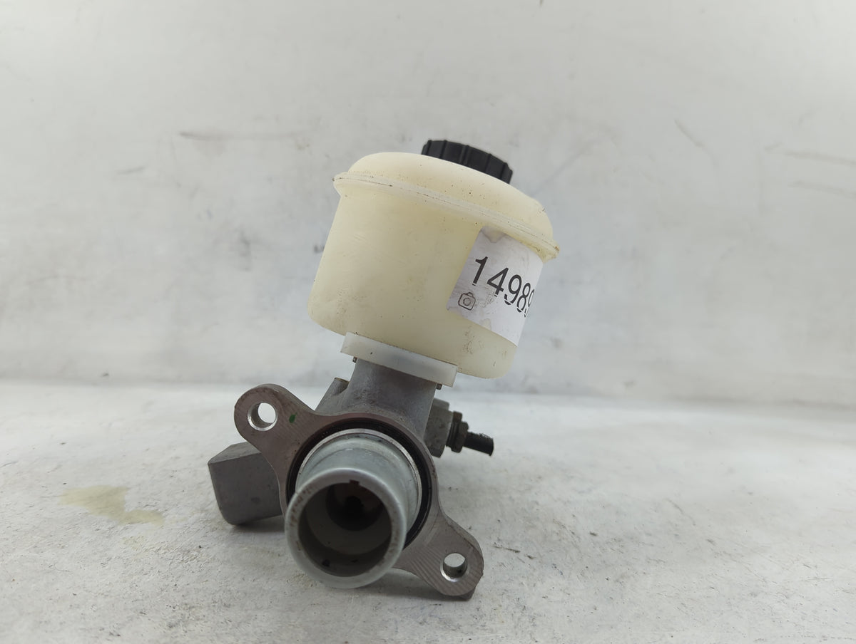 Ford F150 Brake Master Cylinder 1498906 - Oemusedautoparts1.com