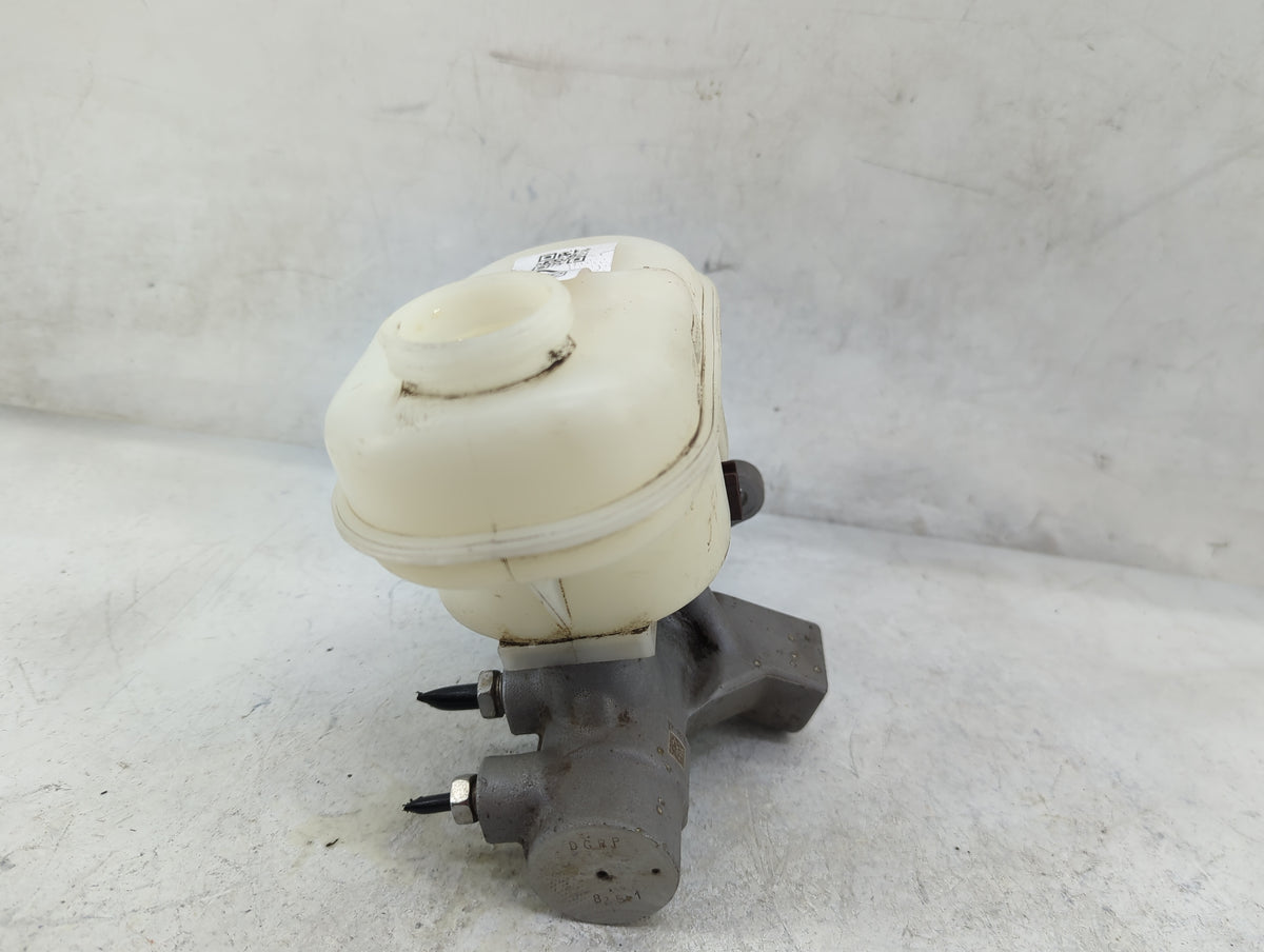 Ford F150 Brake Master Cylinder 1498947 - Oemusedautoparts1.com