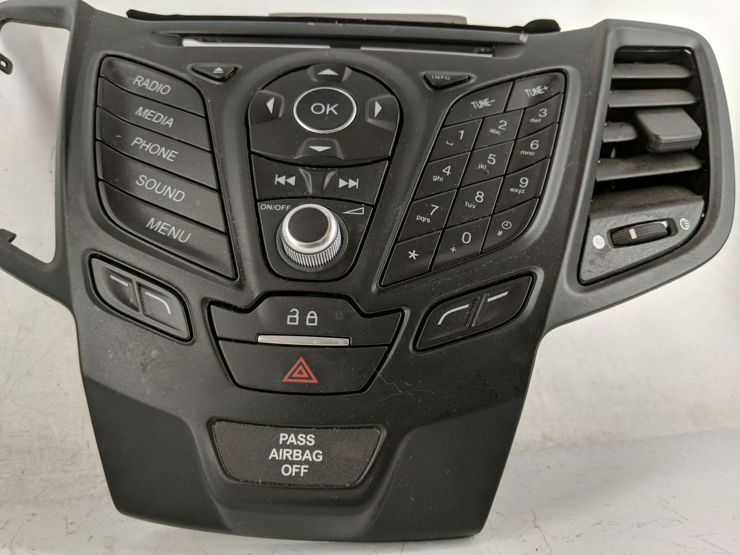 2015-2019 Ford Fiesta Radio Control Panel 1209658 - Oemusedautoparts1.com