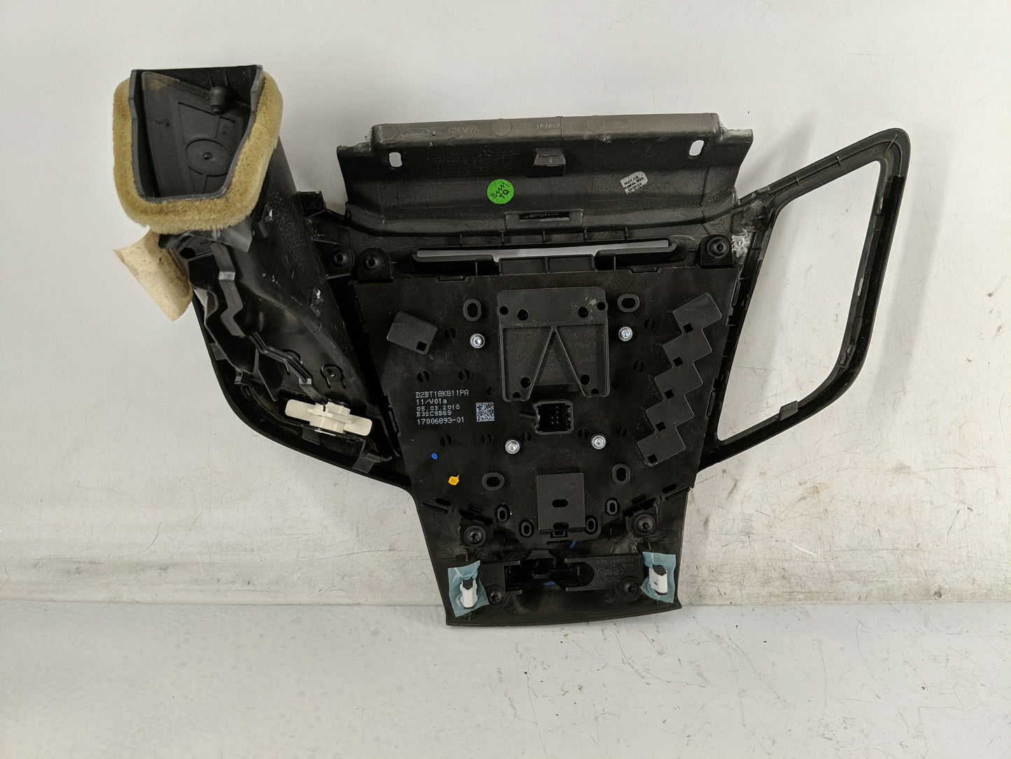 2015-2019 Ford Fiesta Radio Control Panel 1209658 - Oemusedautoparts1.com