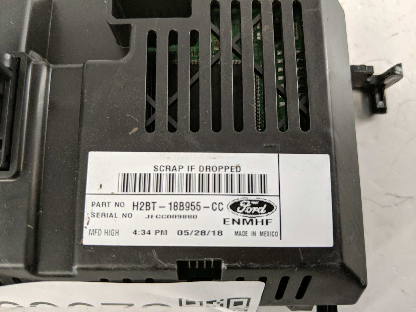 2018 Ford Fiesta Radio AM FM Cd Player Receiver Replacement P/N:H2BT-18B955-CC Fits OEM Used Auto Parts - Oemusedautoparts1.