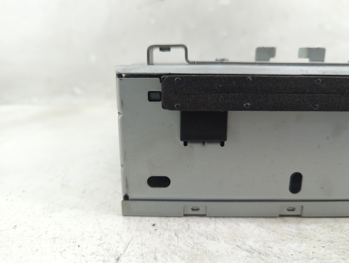 2018-2019 Ford Fiesta Radio AM FM Cd Player Receiver Replacement P/N:D2BT-19C107-AL Fits Fits 2018 2019 OEM Used Auto Parts 