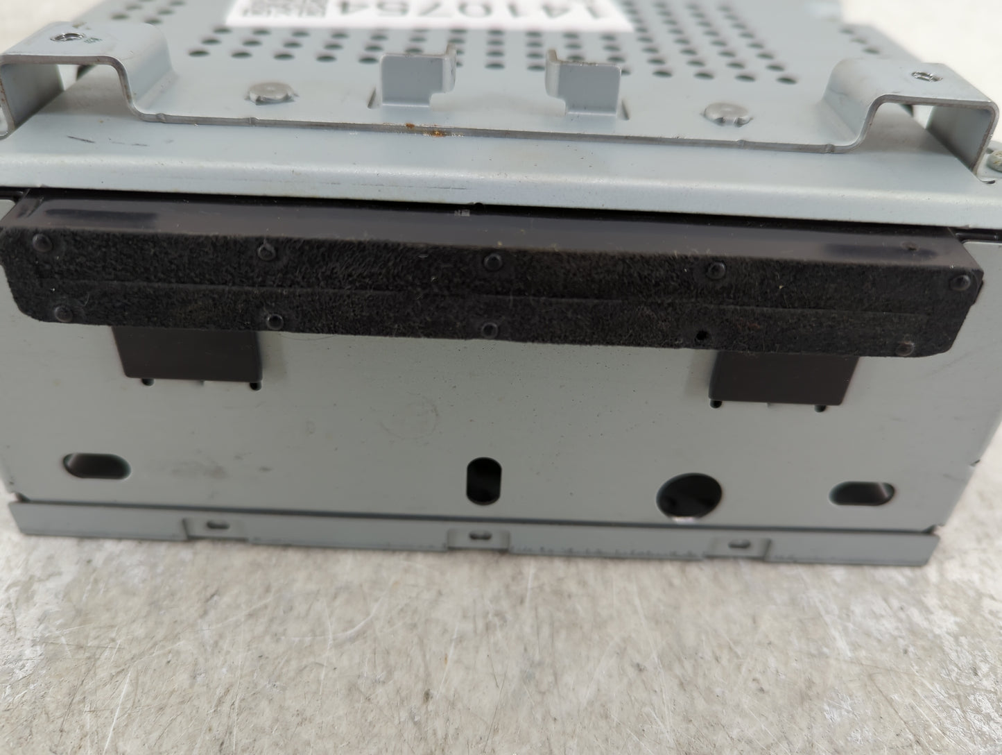 2016-2019 Ford Fiesta Radio AM FM Cd Player Receiver Replacement P/N:D2BT-19C107-AK Fits Fits 2016 2017 2018 2019 OEM Used A