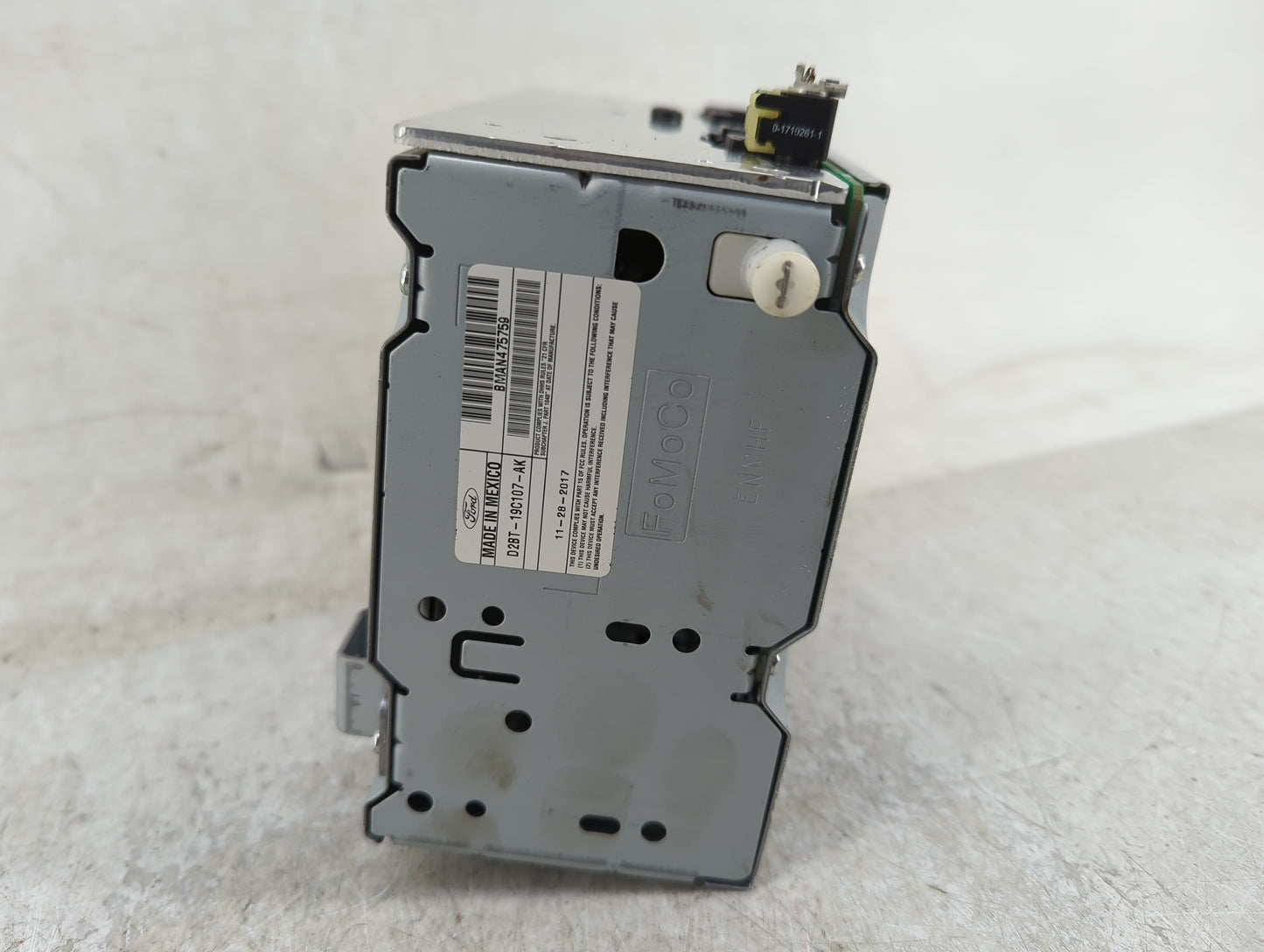 2016-2019 Ford Fiesta Radio AM FM Cd Player Receiver Replacement P/N:D2BT-19C107-AK Fits Fits 2016 2017 2018 2019 OEM Used A