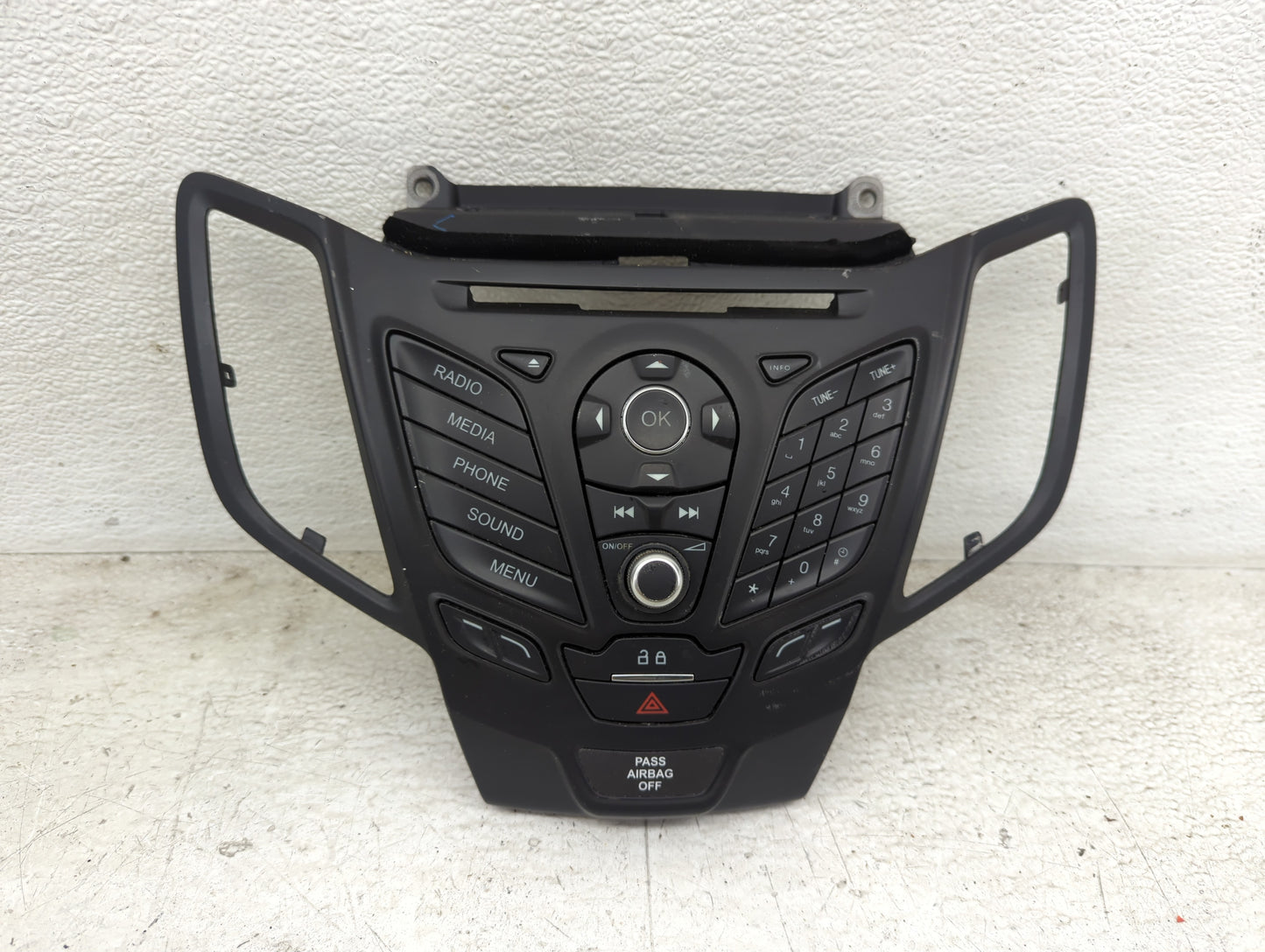 2015-2019 Ford Fiesta Radio AM FM Cd Player Receiver Replacement P/N:D2BT18K811PA Fits Fits 2015 2016 2017 2018 2019 OEM Use