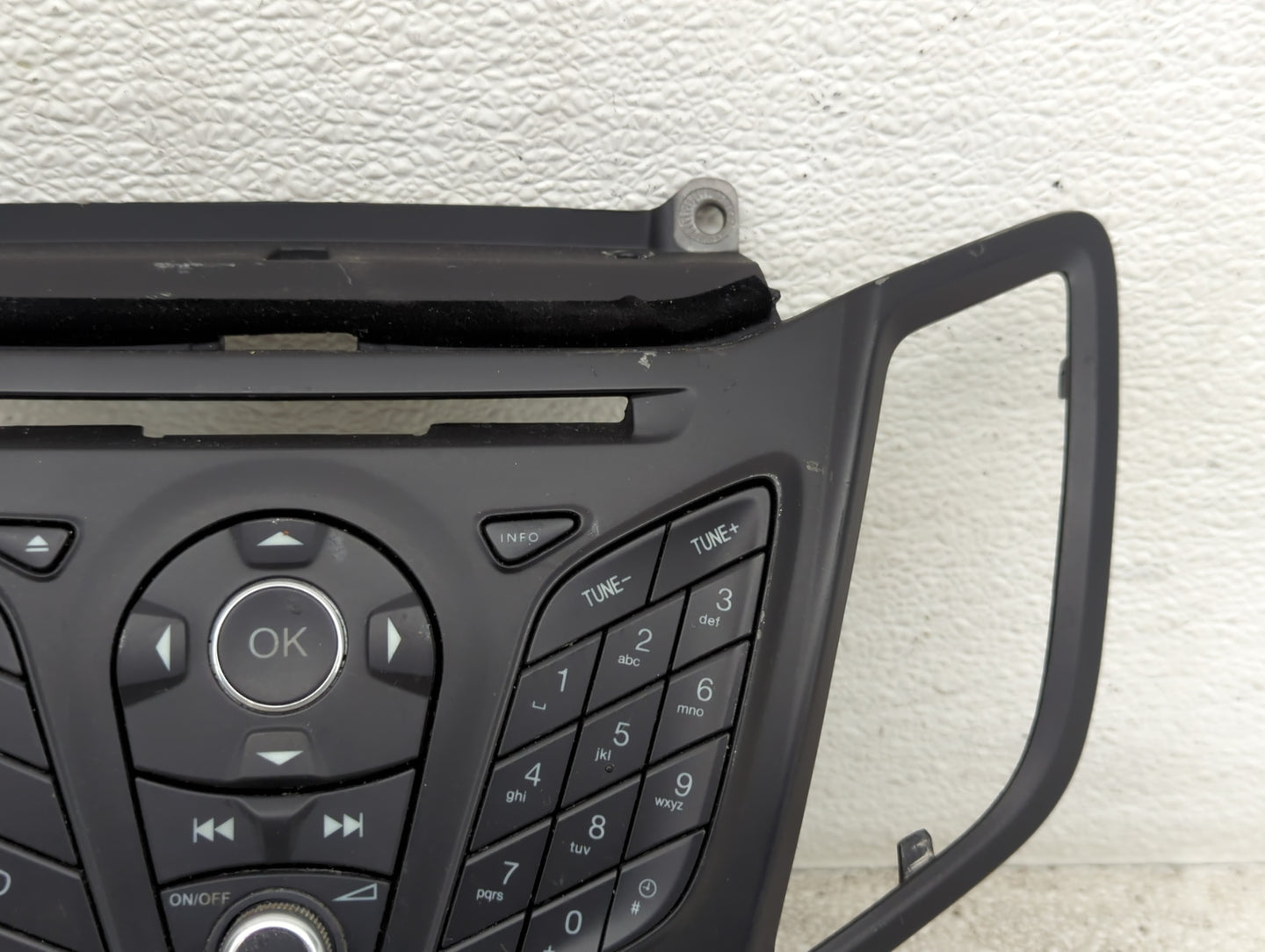 2015-2019 Ford Fiesta Radio AM FM Cd Player Receiver Replacement P/N:D2BT18K811PA Fits Fits 2015 2016 2017 2018 2019 OEM Use