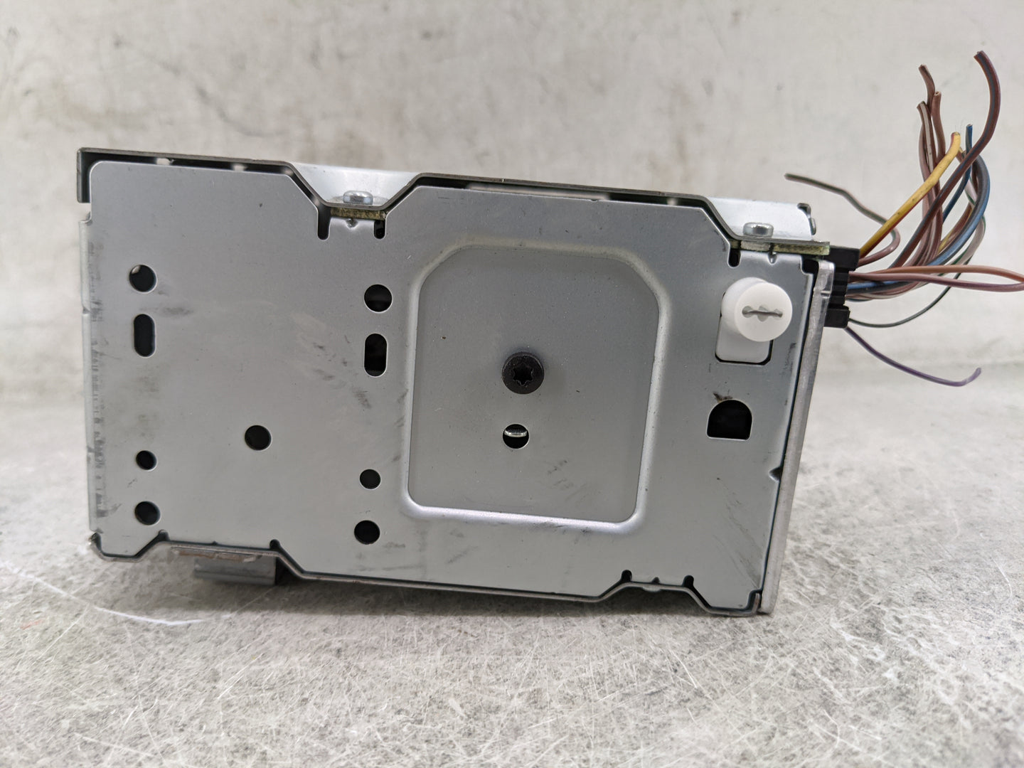2017-2018 Ford Fiesta Radio AM FM Cd Player Receiver Replacement P/N:D2BT-19C107-AD BMAE008174 Fits Fits 2017 2018 OEM Used 