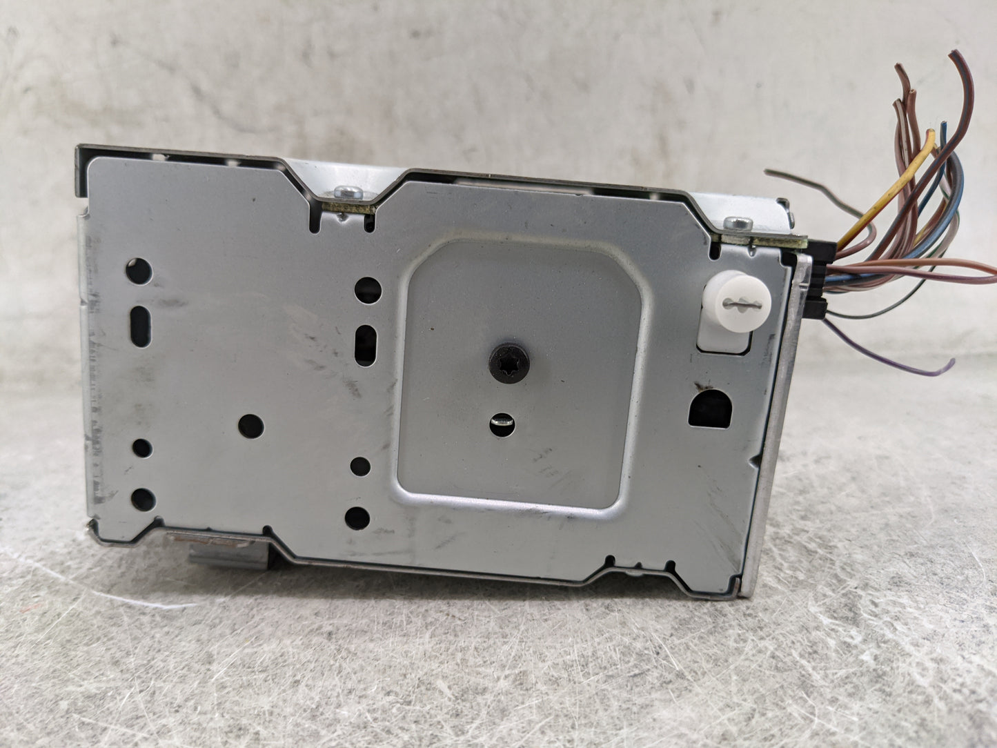 2017-2018 Ford Fiesta Radio AM FM Cd Player Receiver Replacement P/N:D2BT-19C107-AD BMAE008174 Fits Fits 2017 2018 OEM Used 