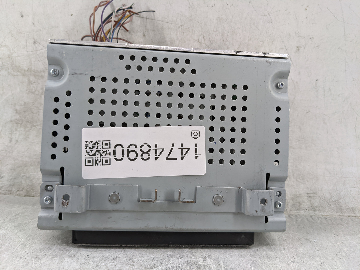 2017-2018 Ford Fiesta Radio AM FM Cd Player Receiver Replacement P/N:D2BT-19C107-AD BMAE008174 Fits Fits 2017 2018 OEM Used 