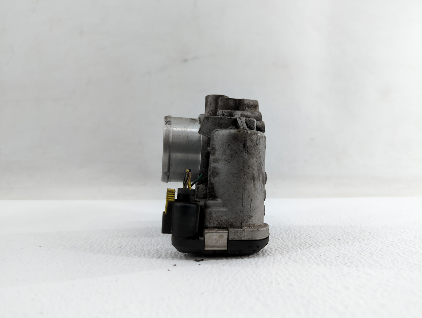 2014-2019 Ford Fiesta Throttle Body P/N:0 280 750 535 7S7G-9F991-CA Fits Fits 2013 2014 2015 2016 2017 2018 2019 OEM Used Au