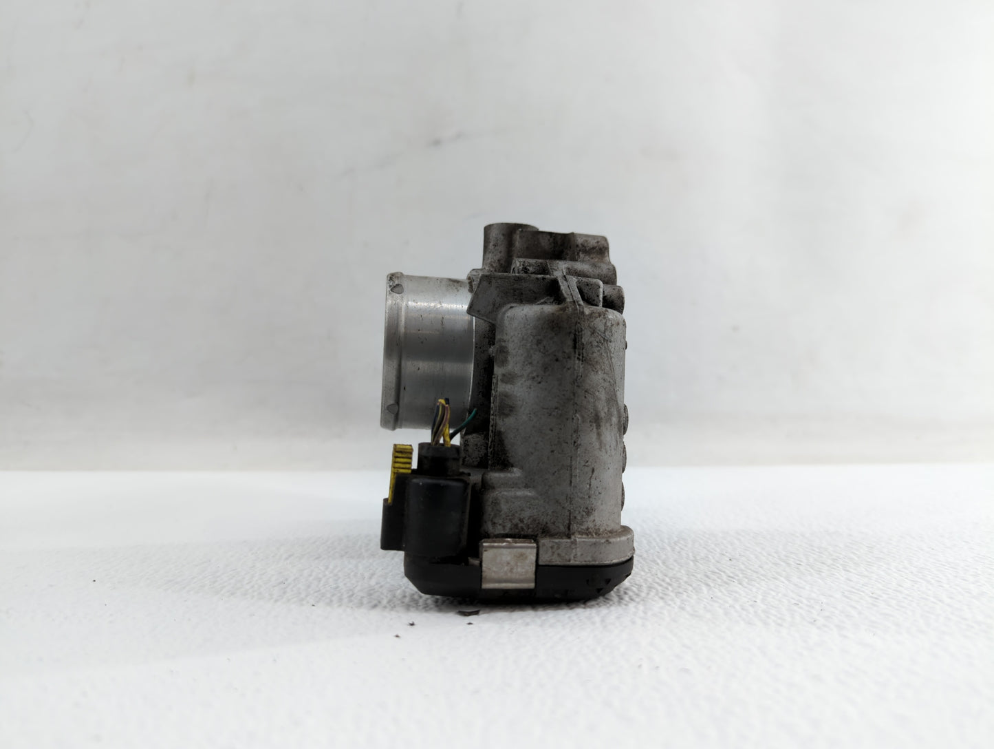 2014-2019 Ford Fiesta Throttle Body P/N:0 280 750 535 7S7G-9F991-CA Fits Fits 2013 2014 2015 2016 2017 2018 2019 OEM Used Au