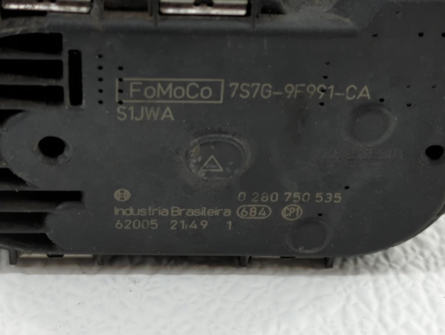 2014-2019 Ford Fiesta Throttle Body P/N:0 280 750 535 7S7G-9F991-CA Fits Fits 2013 2014 2015 2016 2017 2018 2019 OEM Used Au