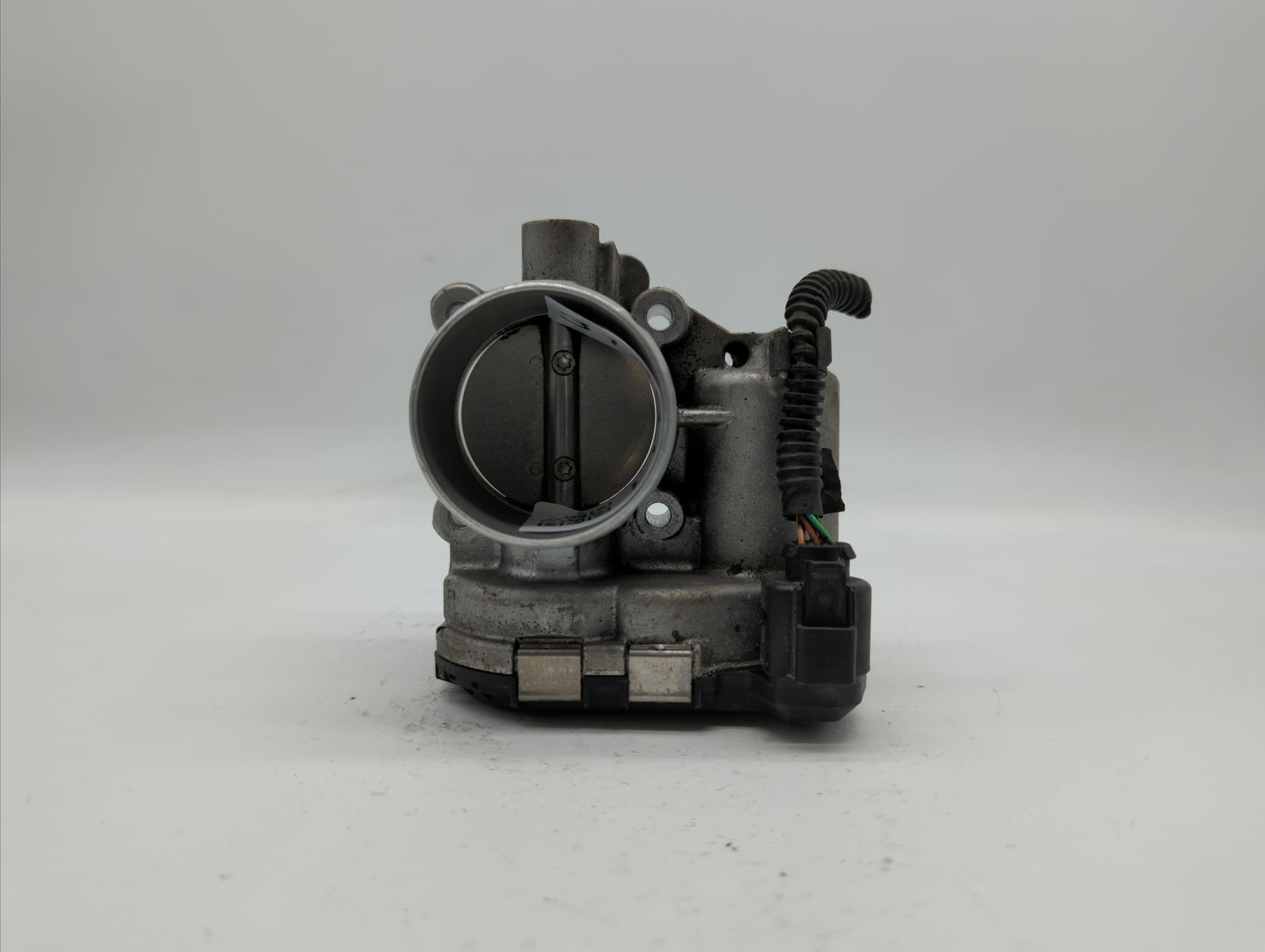 2014-2019 Ford Fiesta Throttle Body P/N:0 280 750 535 7S7G-9F991-CA Fits Fits 2013 2014 2015 2016 2017 2018 2019 OEM Used Au