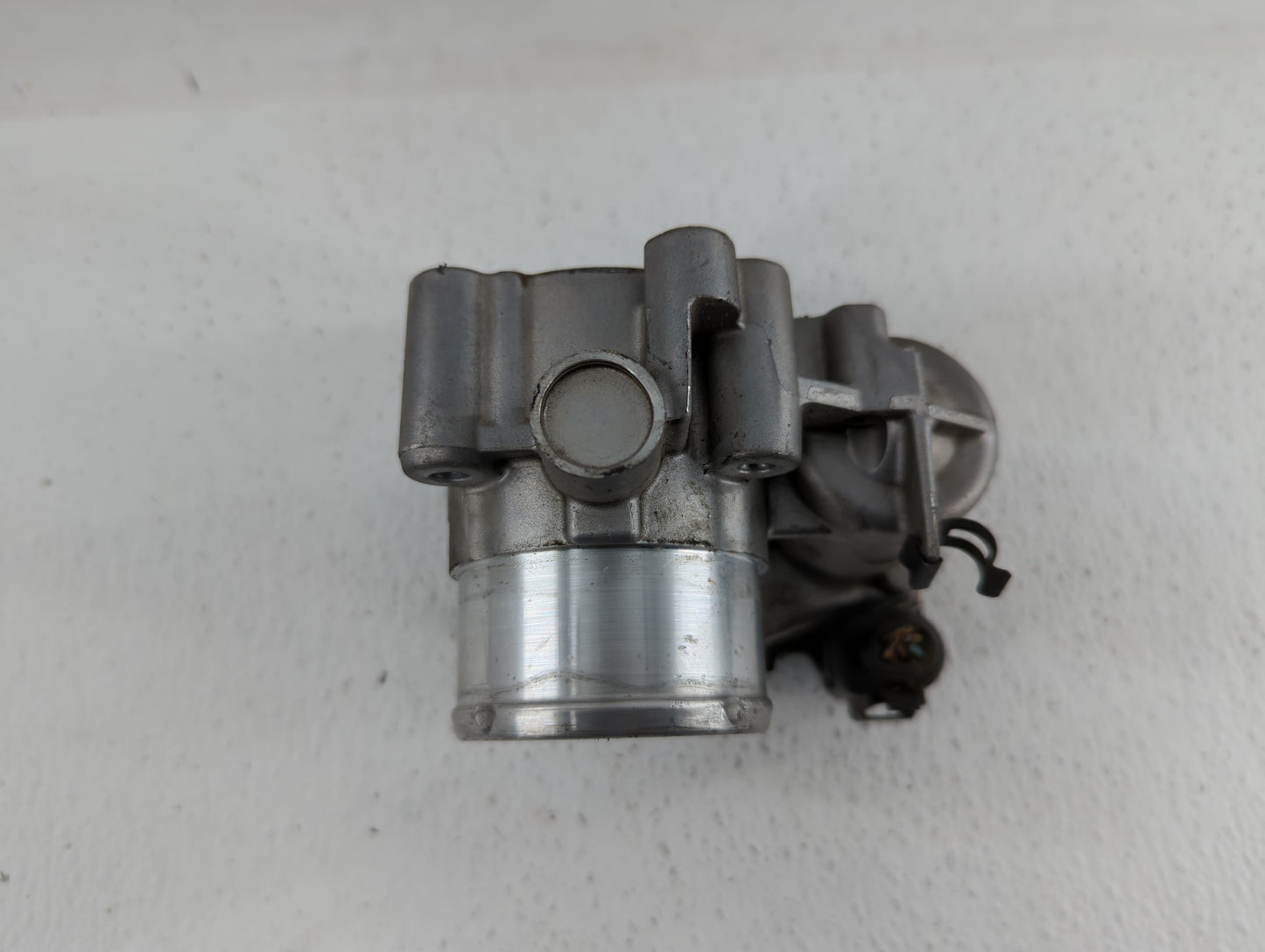 2014-2019 Ford Fiesta Throttle Body P/N:0 280 750 535 7S7G-9F991-CA Fits Fits 2013 2014 2015 2016 2017 2018 2019 OEM Used Au