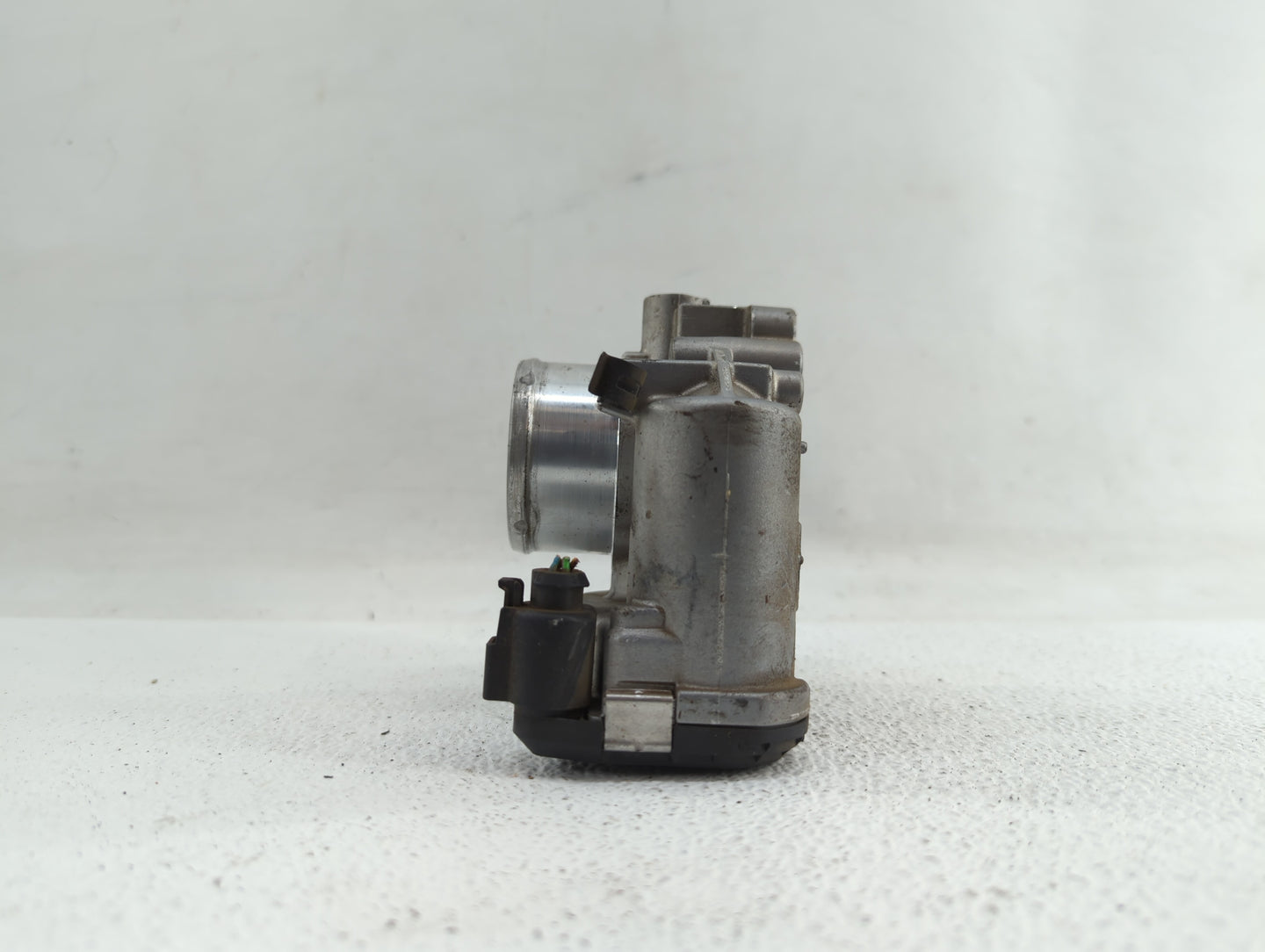 2014-2019 Ford Fiesta Throttle Body P/N:0 280 750 535 7S7G-9F991-CA Fits Fits 2013 2014 2015 2016 2017 2018 2019 OEM Used Au