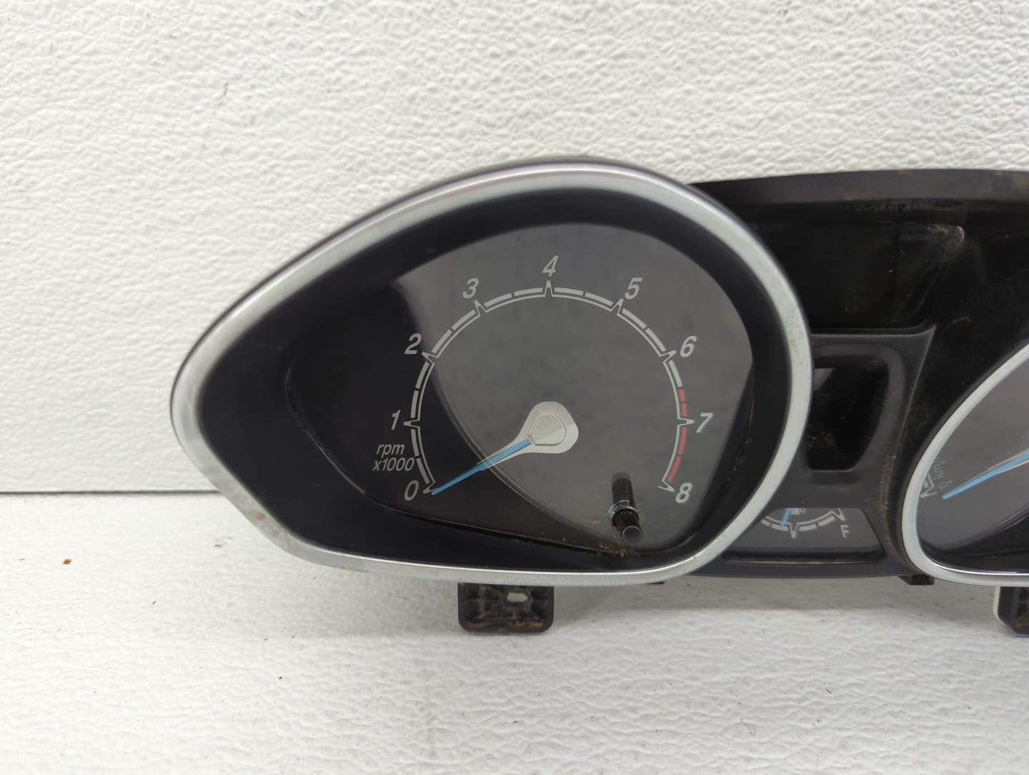 2017-2019 Ford Fiesta Instrument Cluster Speedometer Gauges P/N:D2BT-10849-CAV Fits Fits 2017 2018 2019 OEM Used Auto Parts 
