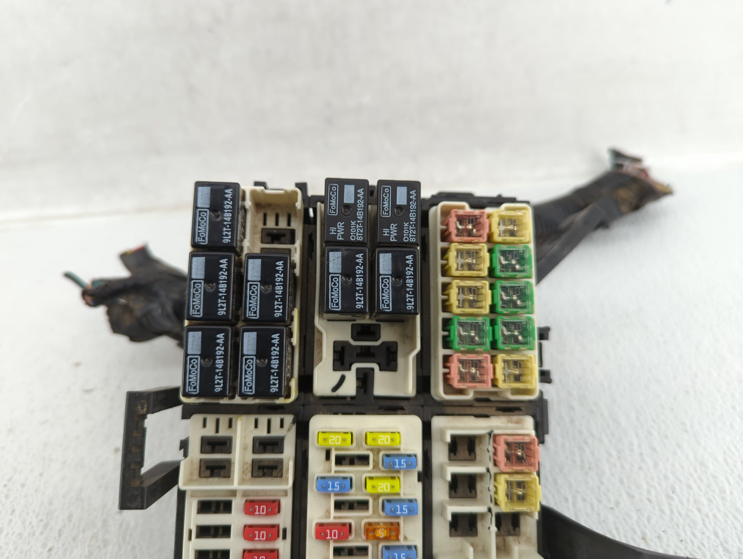 2014-2019 Ford Fiesta Fusebox Fuse Box Panel Relay Module P/N:6003447201 Fits Fits 2014 2015 2016 2017 2018 2019 OEM Used Au
