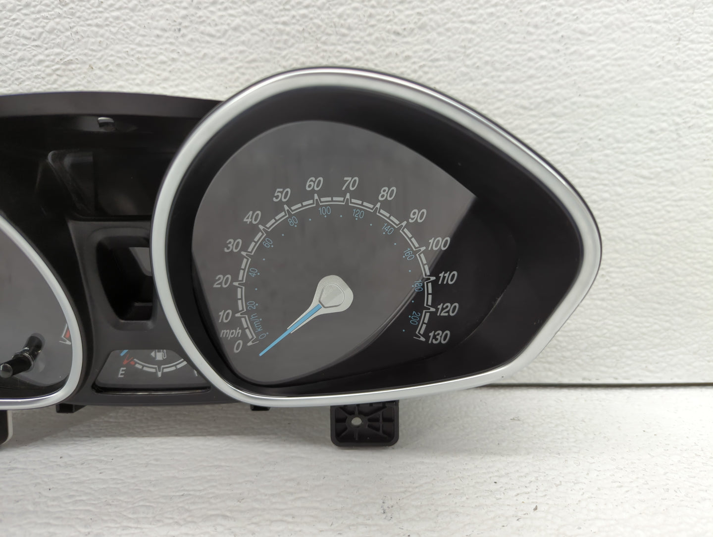2017-2019 Ford Fiesta Instrument Cluster Speedometer Gauges P/N:D2BT-10849-GAV Fits Fits 2017 2018 2019 OEM Used Auto Parts 