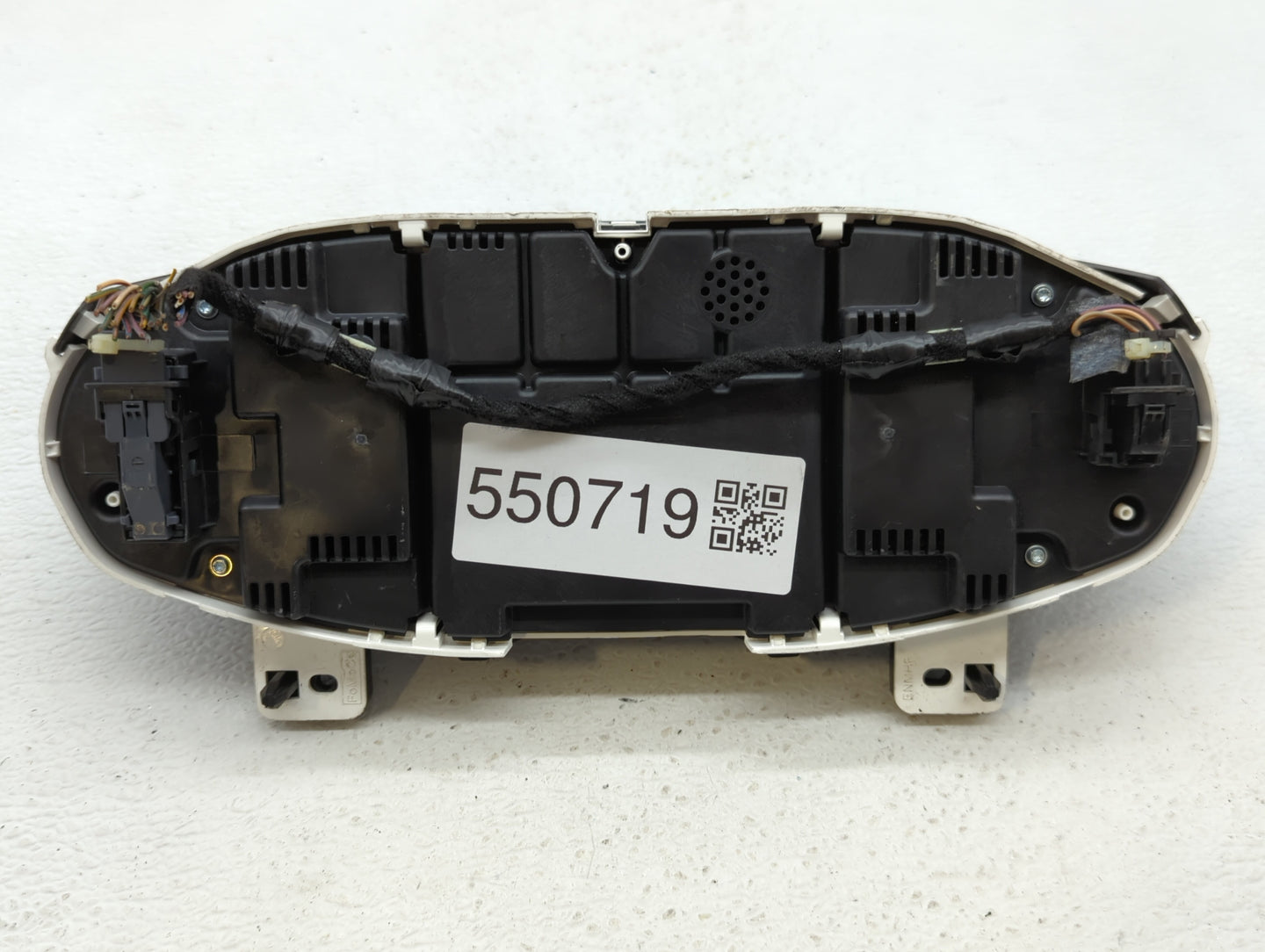 2017-2019 Ford Fiesta Instrument Cluster Speedometer Gauges P/N:D2BT-10849-GAV Fits Fits 2017 2018 2019 OEM Used Auto Parts 