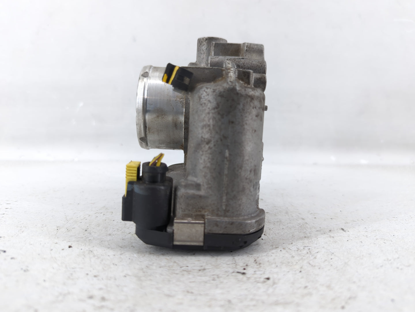 2014-2019 Ford Fiesta Throttle Body P/N:7S7G-9F991-CA Fits Fits 2013 2014 2015 2016 2017 2018 2019 OEM Used Auto Parts - Oem