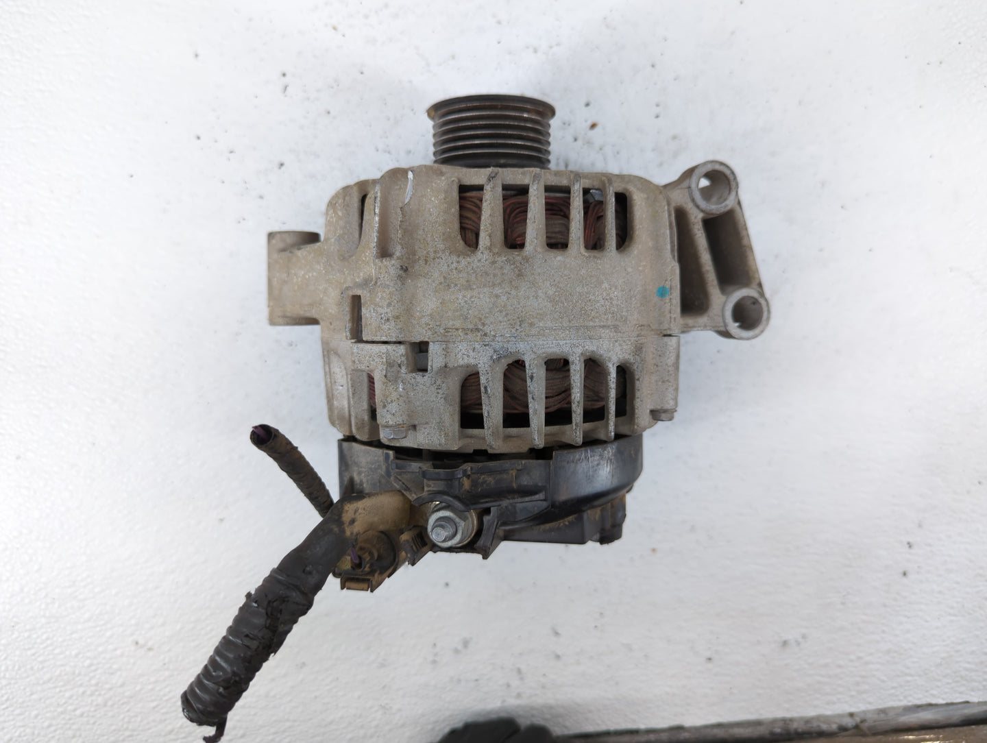 2011-2019 Ford Fiesta Alternator Replacement Generator Charging Assembly Engine OEM P/N:AE8T-10300-AA Fits OEM Used Auto Par