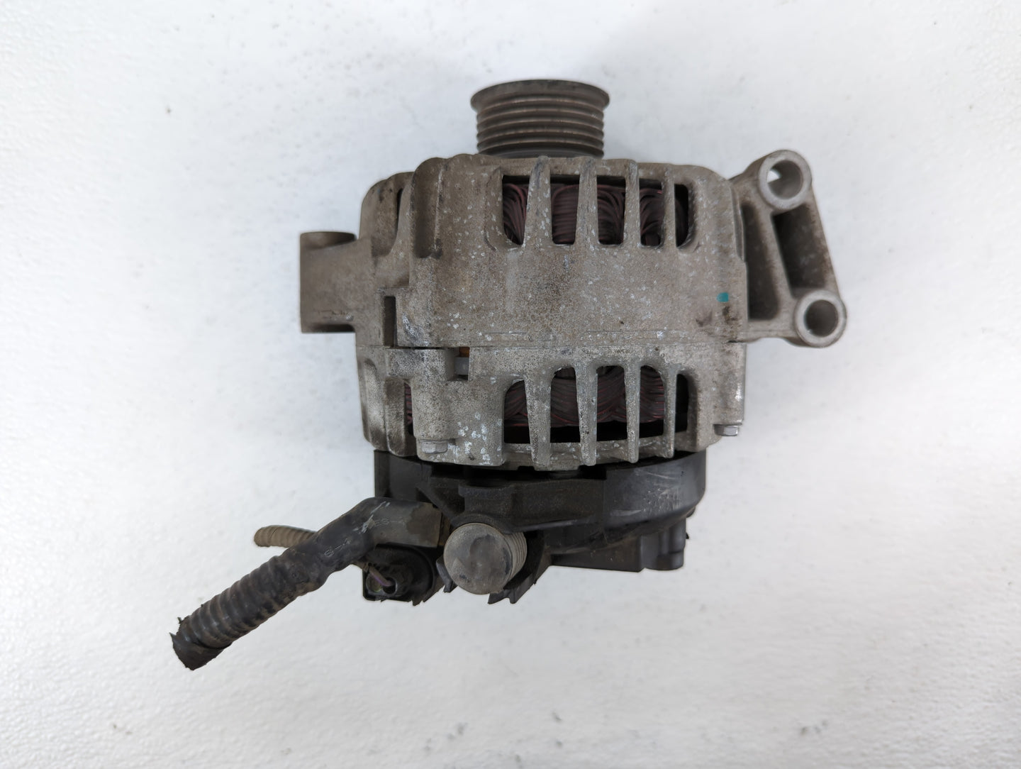 2011-2019 Ford Fiesta Alternator Replacement Generator Charging Assembly Engine OEM P/N:AE8T-10300-AA Fits OEM Used Auto Par