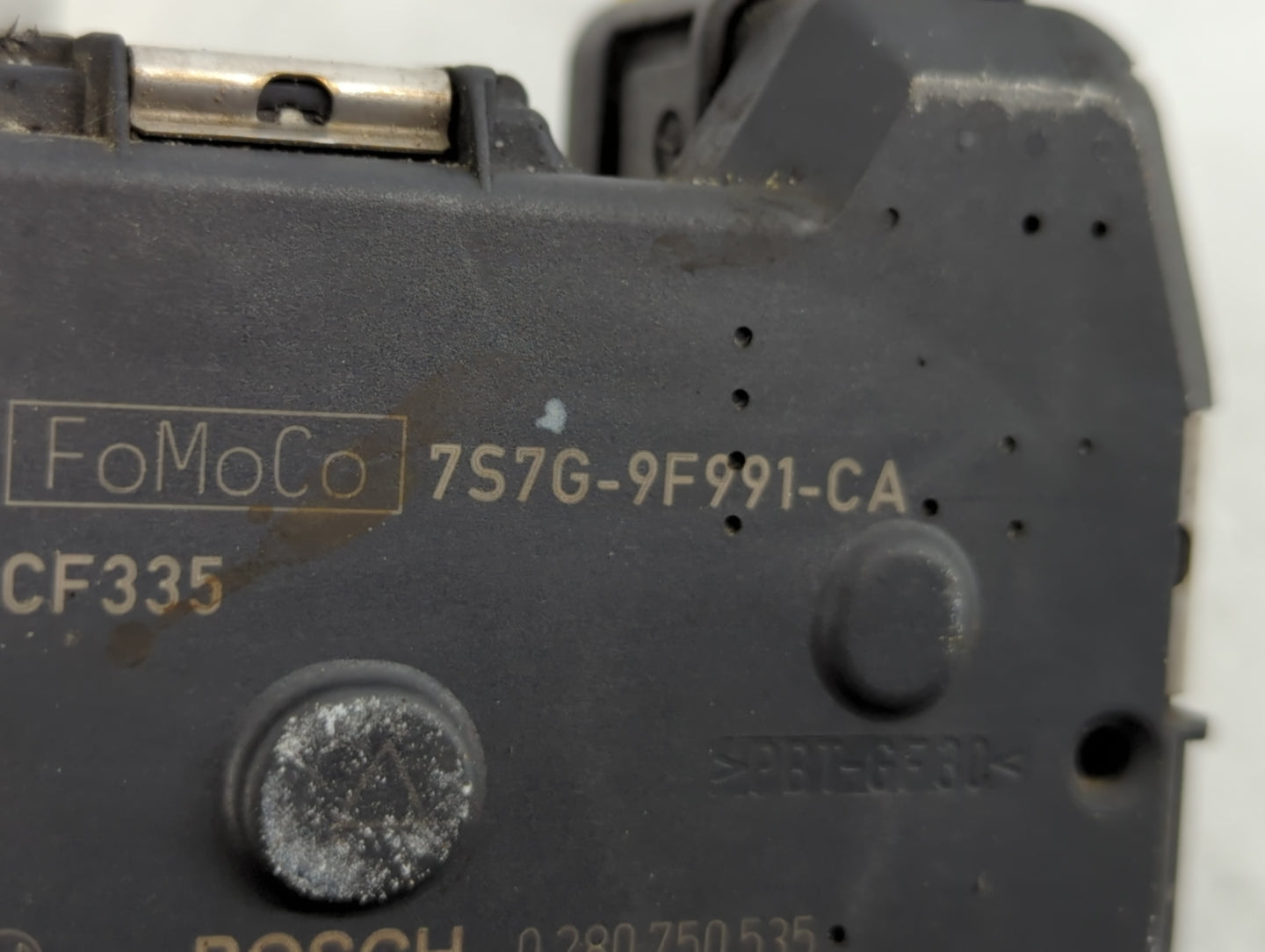 2014-2019 Ford Fiesta Throttle Body P/N:7S7G-9F991-CA Fits Fits 2013 2014 2015 2016 2017 2018 2019 OEM Used Auto Parts - Oem