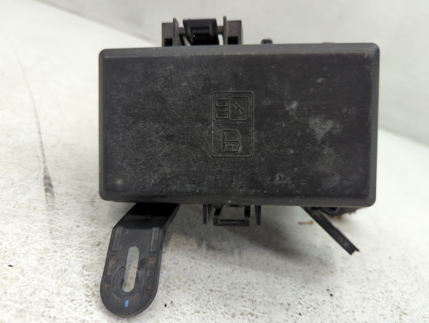 2014-2019 Ford Fiesta Fusebox Fuse Box Panel Relay Module P/N:6003447201 Fits Fits 2014 2015 2016 2017 2018 2019 OEM Used Au
