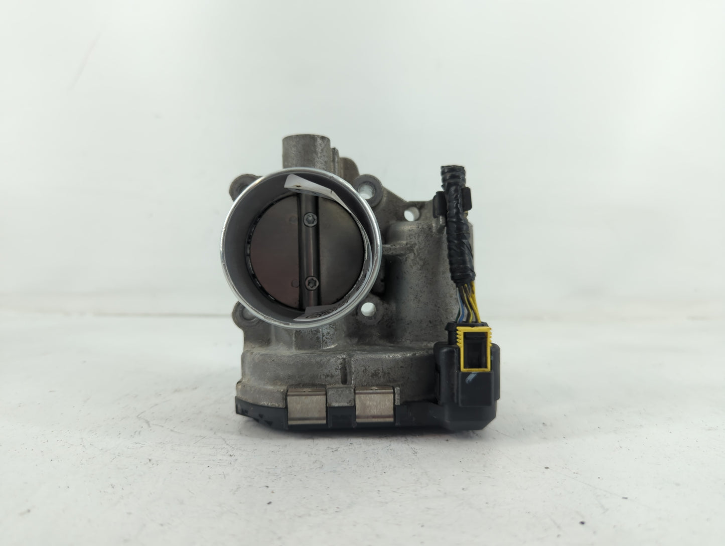 2014-2019 Ford Fiesta Throttle Body P/N:0280750 535 75807 Fits Fits 2013 2014 2015 2016 2017 2018 2019 OEM Used Auto Parts -