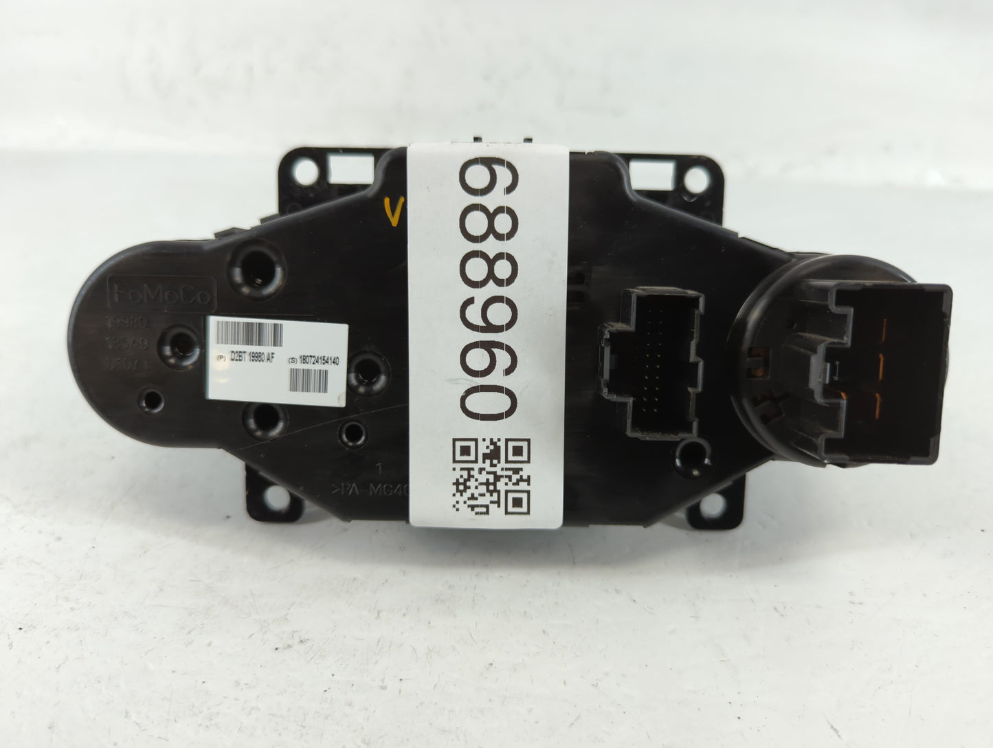 2014-2019 Ford Fiesta Climate Control Module Temperature AC/Heater Replacement P/N:180724154140 D2BT 19980 AF Fits OEM Used 
