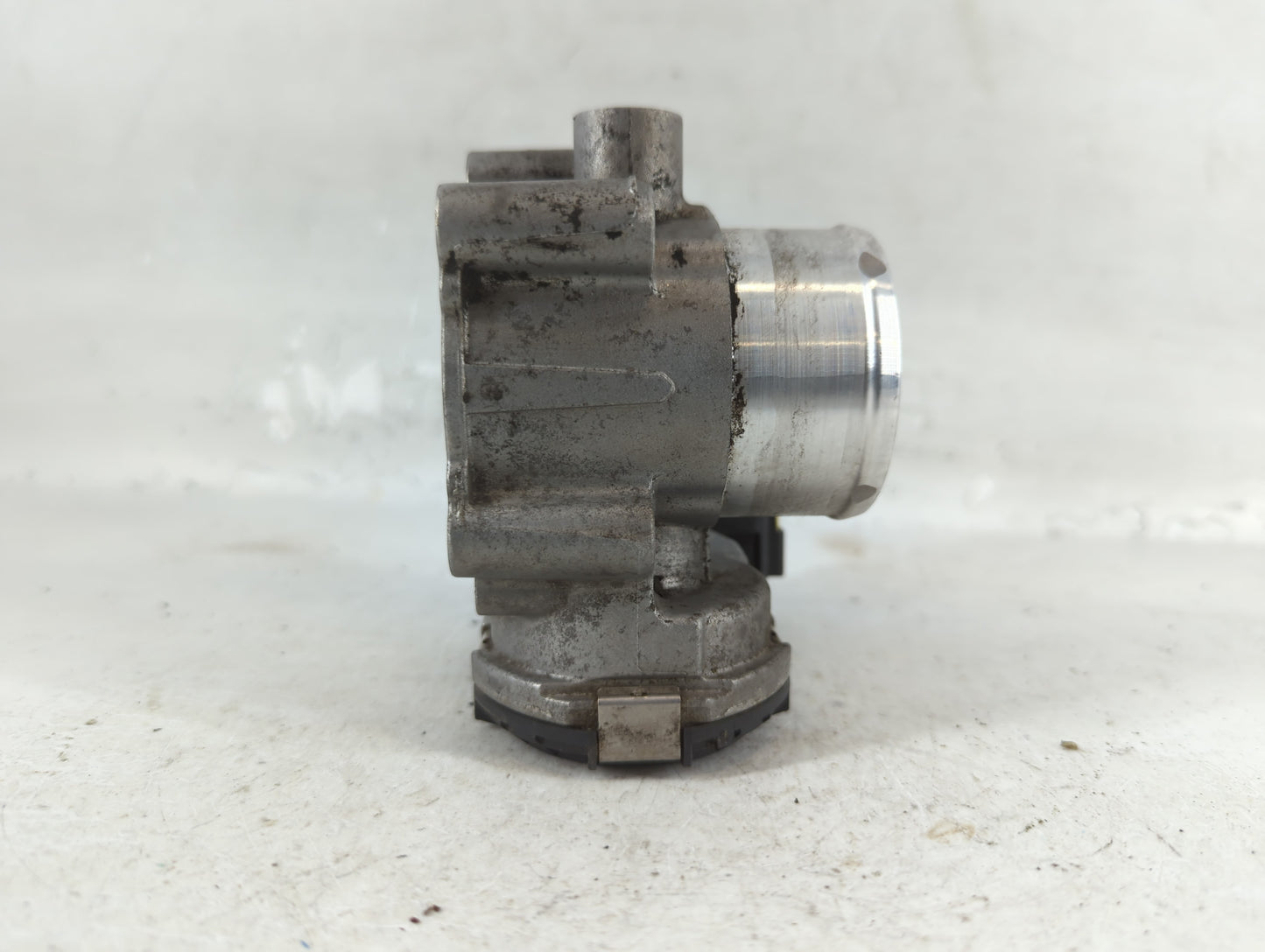 2014-2019 Ford Fiesta Throttle Body P/N:7S7G-9F991-CA Fits Fits 2013 2014 2015 2016 2017 2018 2019 OEM Used Auto Parts - Oem
