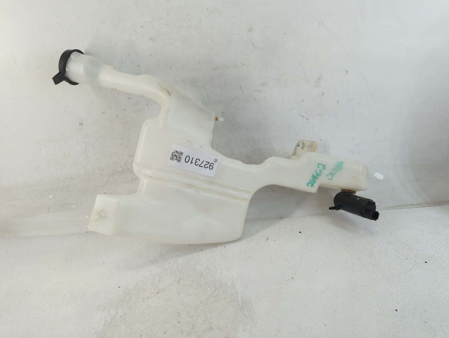 2011-2019 Ford Fiesta Radiator Coolant Overflow Expansion Tank Bottle - Oemusedautoparts1.com