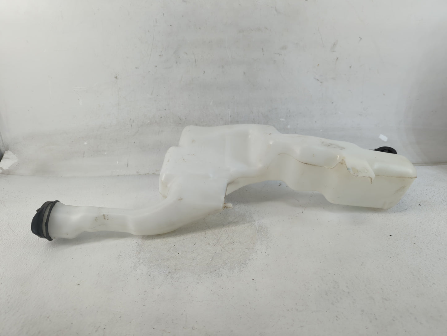 2011-2019 Ford Fiesta Radiator Coolant Overflow Expansion Tank Bottle 927310 - Oemusedautoparts1.com