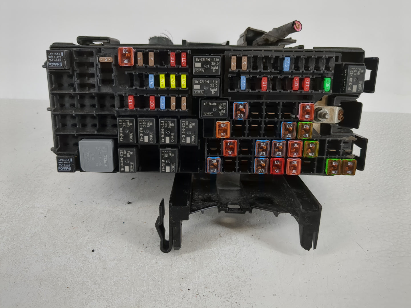 2017-2019 Ford Flex Fusebox Fuse Box Panel Relay Module P/N:DG1T-14A003-BA Fits Fits 2017 2018 2019 OEM Used Auto Parts - Oe