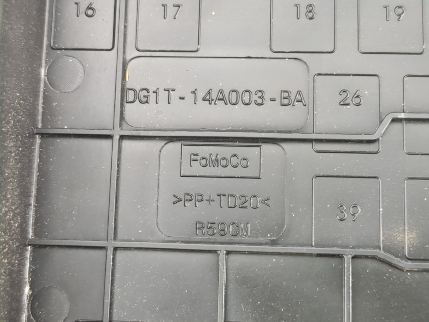 2017-2019 Ford Flex Fusebox Fuse Box Panel Relay Module P/N:DG1T-14A003-BA Fits Fits 2017 2018 2019 OEM Used Auto Parts - Oe