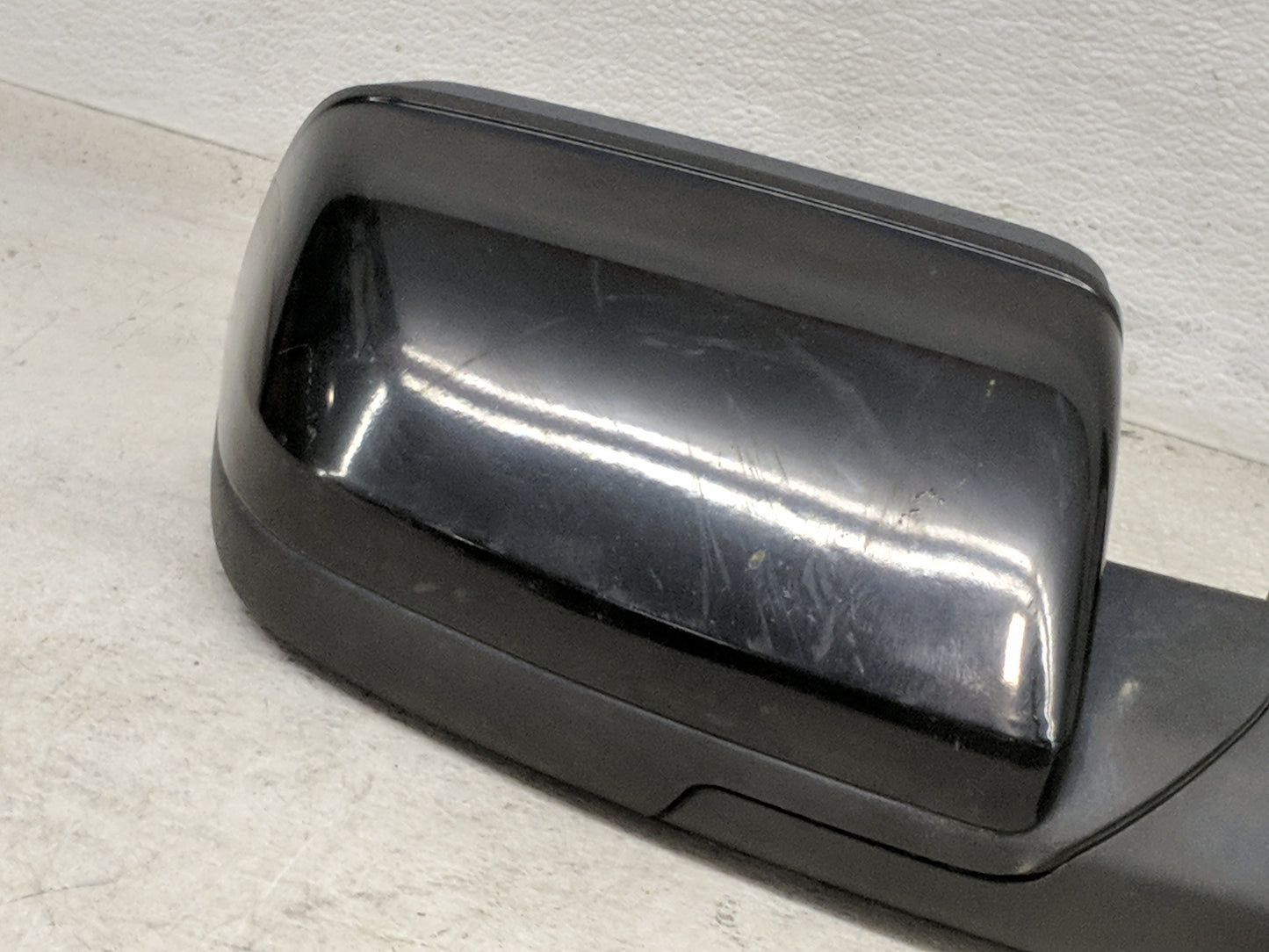 2013-2019 Ford Flex Passenger Side View Mirror - Right Door Mirror OEM Used - Oemusedautoparts1.com