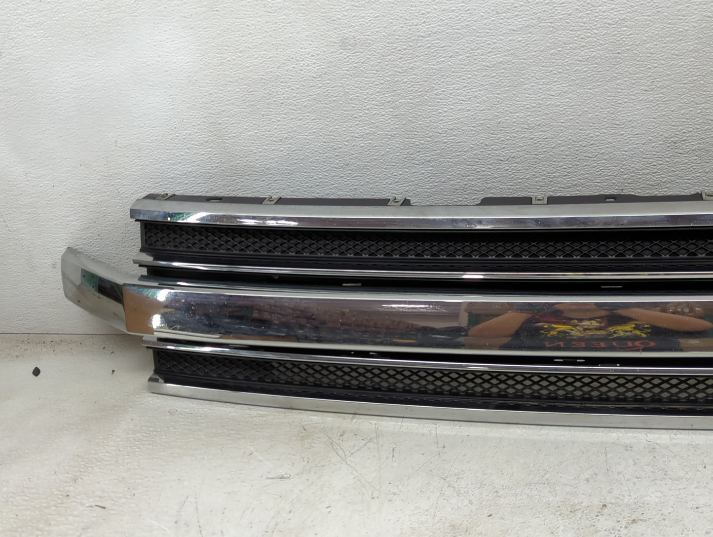 2013-2019 Ford Flex Front Grille Bumper Not Included - Oemusedautoparts1.com