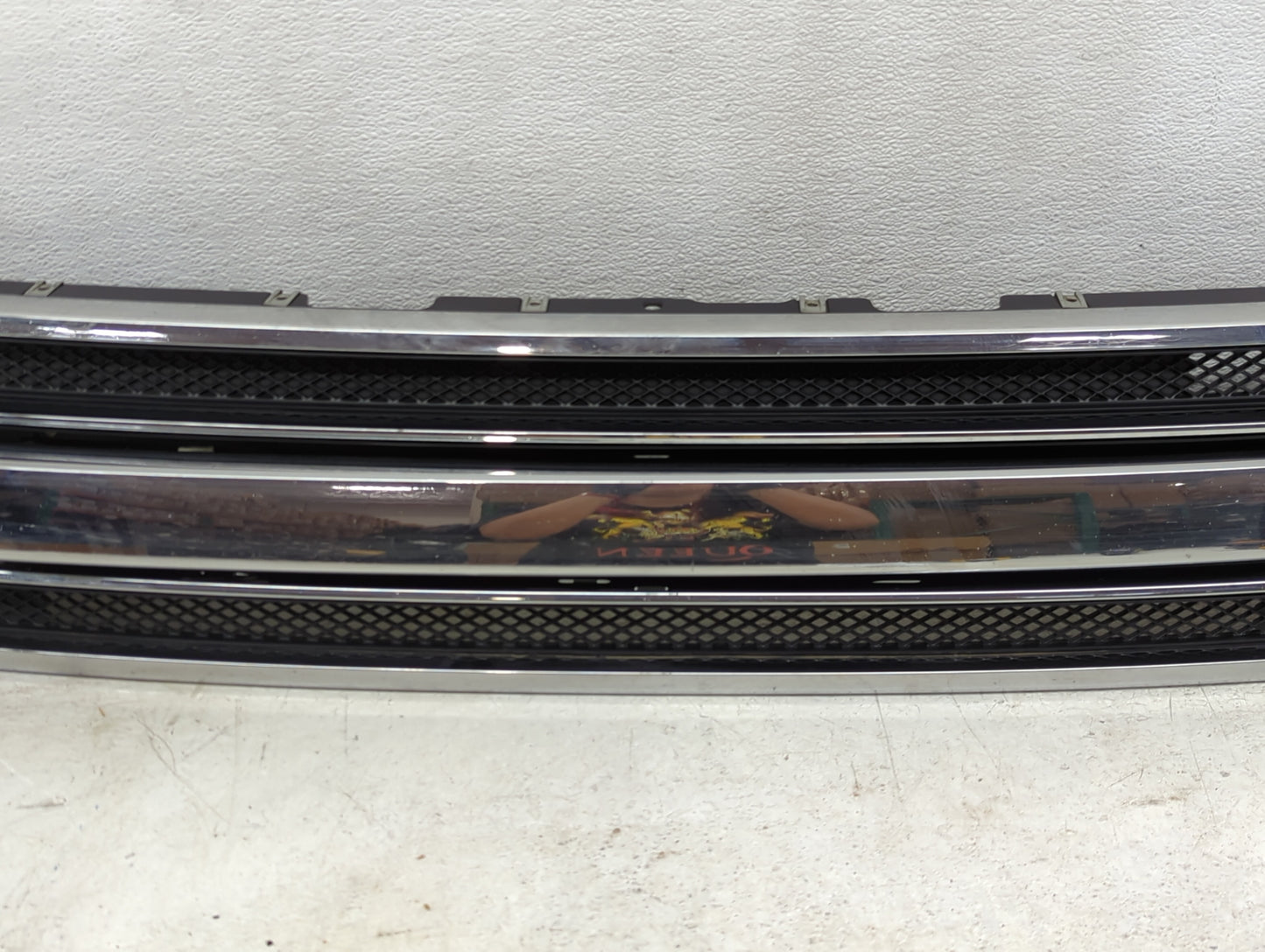 2013-2019 Ford Flex Front Grille Bumper Not Included - Oemusedautoparts1.com