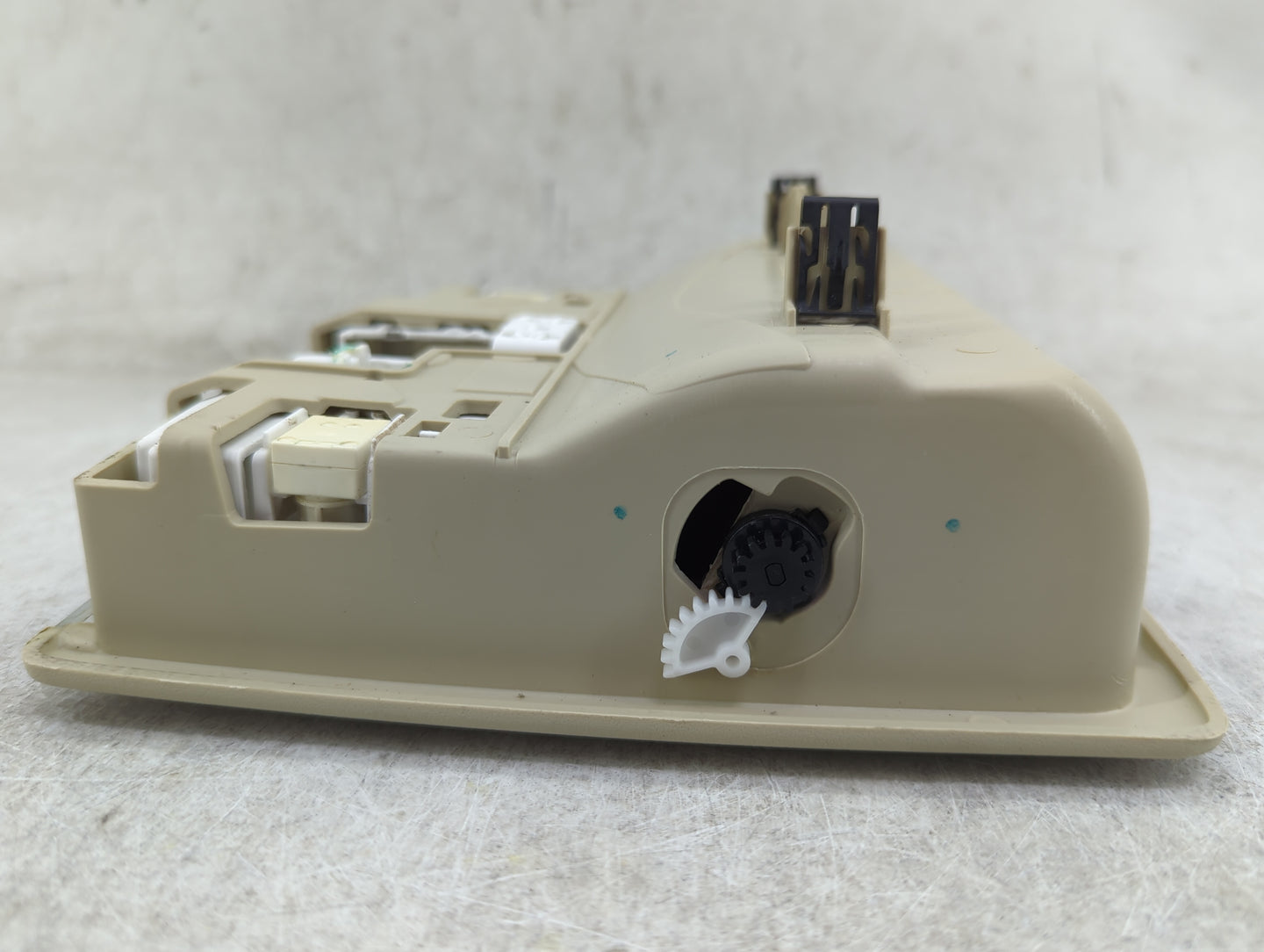 2018 Ford Flex Overhead Roof Console - Oemusedautoparts1.com