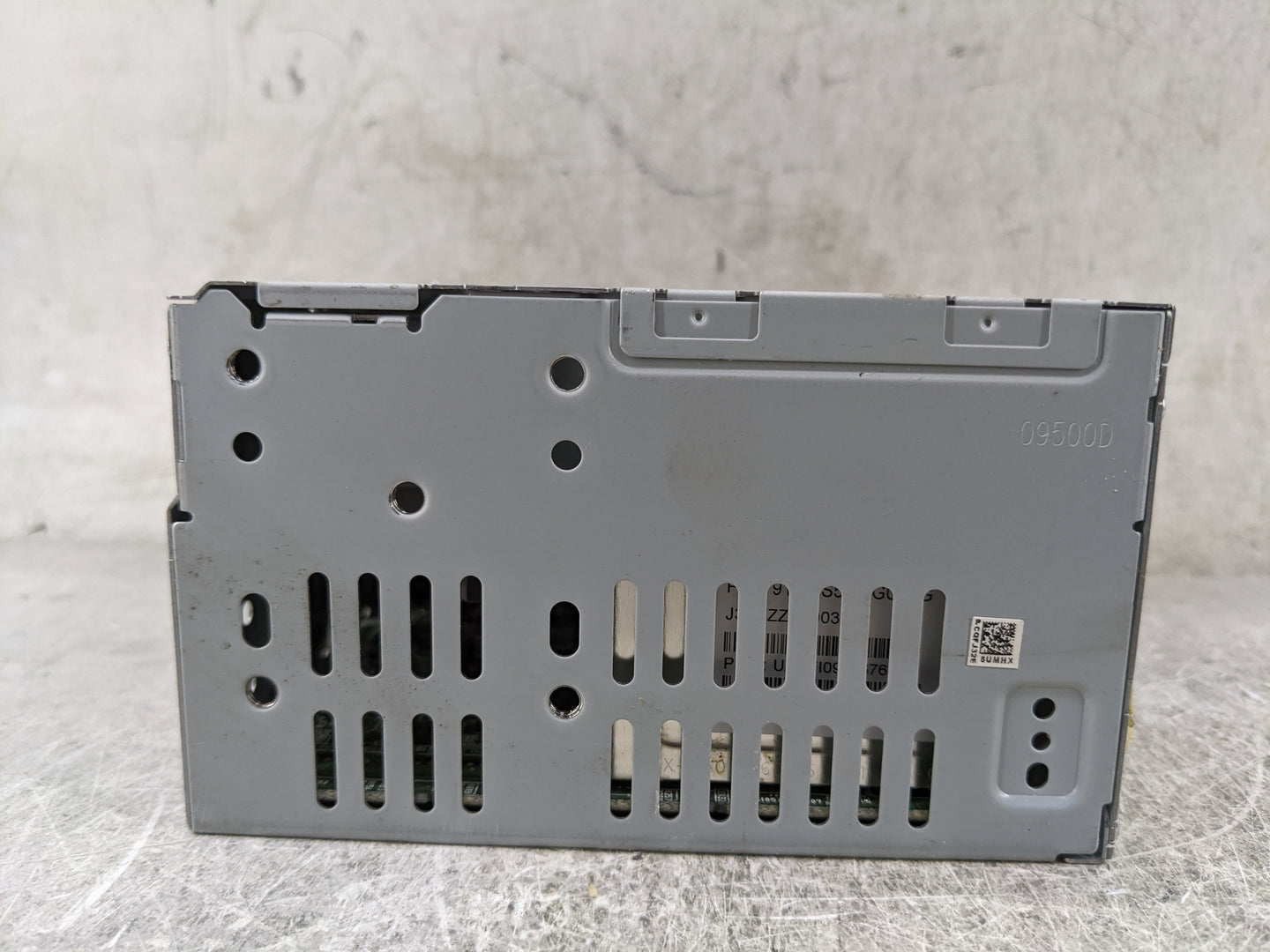 2018 Ford Flex Radio AM FM Cd Player Receiver Replacement P/N:CQ-FJ32E6UMH DA8T-19C10*-PE Fits OEM Used Auto Parts - Oemused