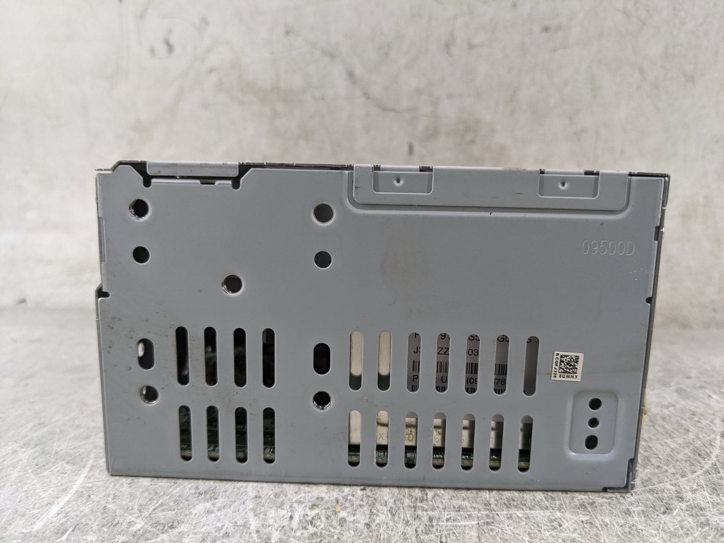 2018 Ford Flex Radio AM FM Cd Player Receiver Replacement P/N:CQ-FJ32E6UMH DA8T-19C10*-PE Fits OEM Used Auto Parts - Oemused