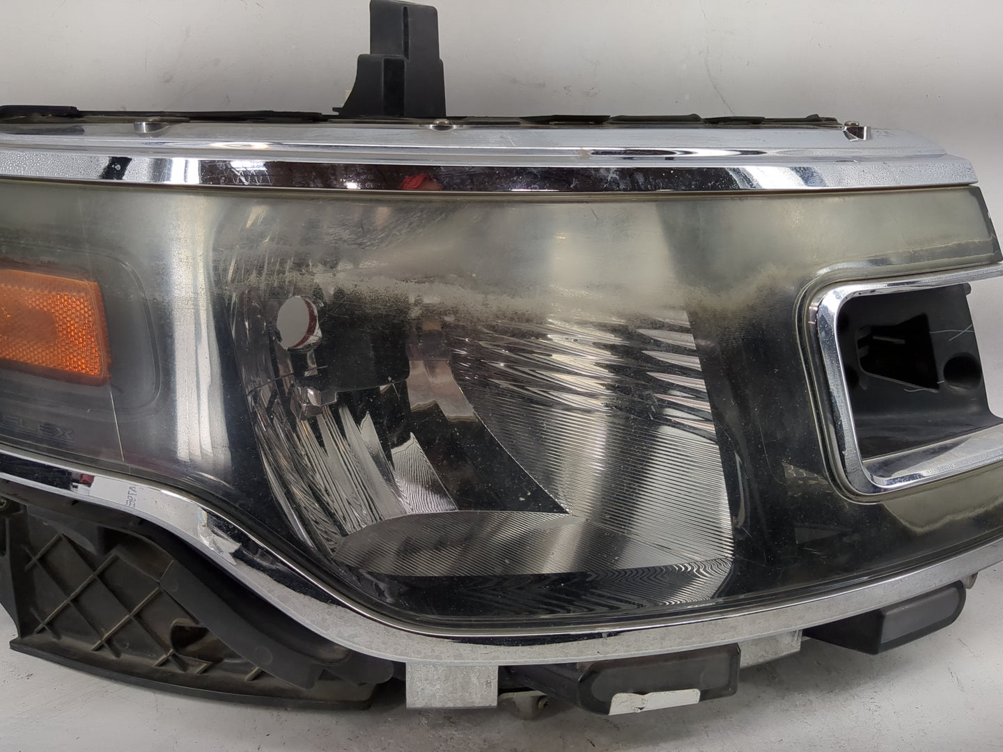 2013-2019 Ford Flex Passenger Right Oem Head Light Headlight Lamp - Oemusedautoparts1.com