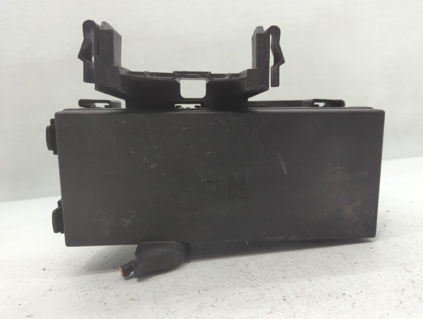 2017-2019 Ford Flex Fusebox Fuse Box Panel Relay Module P/N:DG1T-14A003-BA Fits Fits 2017 2018 2019 OEM Used Auto Parts - Oe