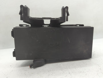 2017-2019 Ford Flex Fusebox Fuse Box Panel Relay Module P/N:DG1T-14A003-BA Fits Fits 2017 2018 2019 OEM Used Auto Parts - Oe