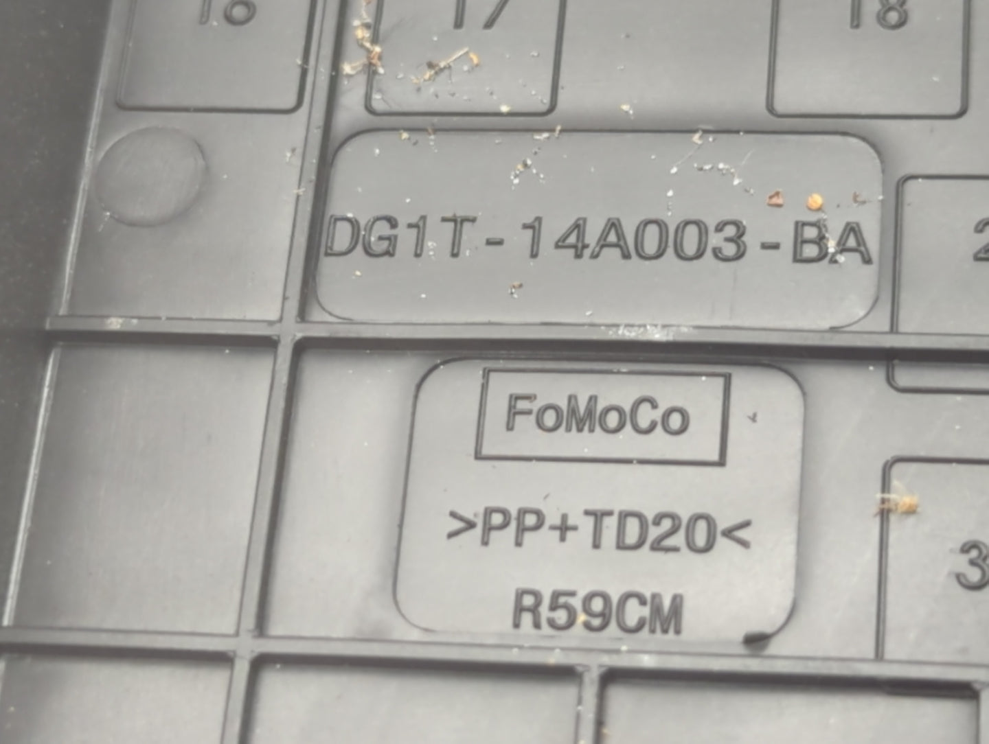 2017-2019 Ford Flex Fusebox Fuse Box Panel Relay Module P/N:DG1T-14A003-BA Fits Fits 2017 2018 2019 OEM Used Auto Parts - Oe