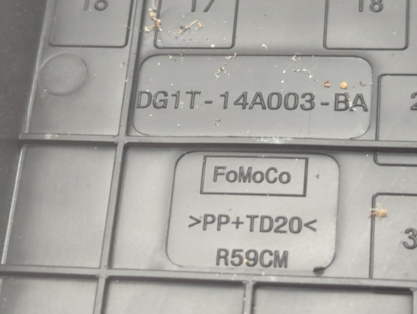 2017-2019 Ford Flex Fusebox Fuse Box Panel Relay Module P/N:DG1T-14A003-BA Fits Fits 2017 2018 2019 OEM Used Auto Parts - Oe