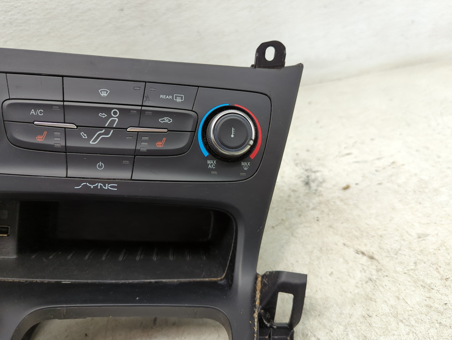 2015-2018 Ford Focus Climate Control Module Temperature AC/Heater Replacement P/N:F1ET-19980-LJ Fits Fits 2015 2016 2017 201