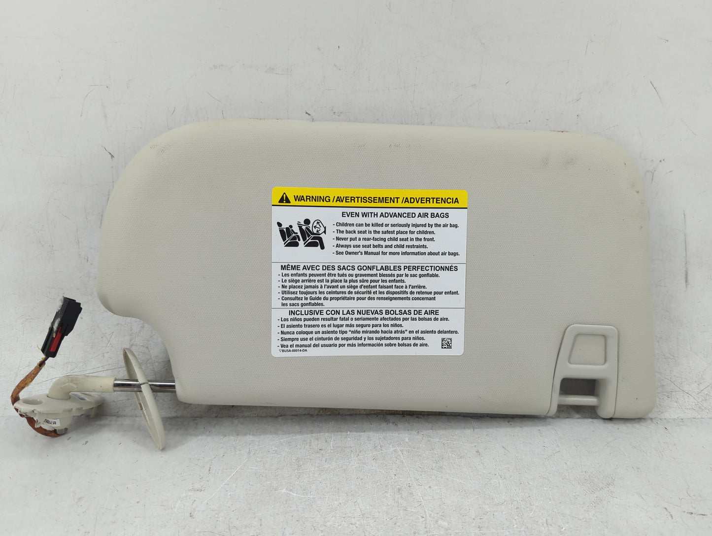 2013-2018 Ford Focus Sun Visor Shade Replacement Driver Left Mirror Fits Fits 2013 2014 2015 2016 2017 2018 OEM Used Auto Pa