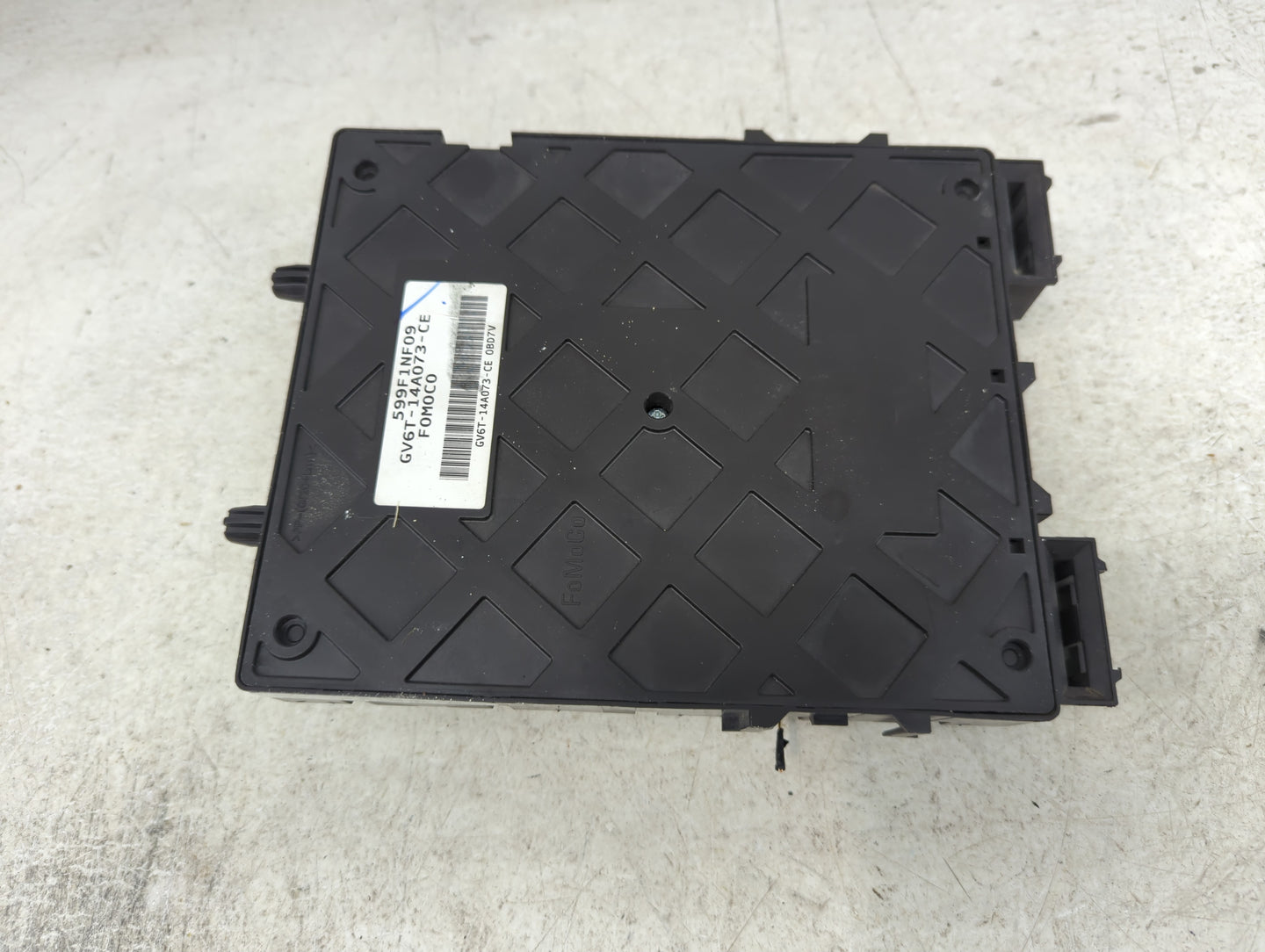 2016-2018 Ford Focus Body Control Module Bcm Inner Cabin Fuse Box - Oemusedautoparts1.com