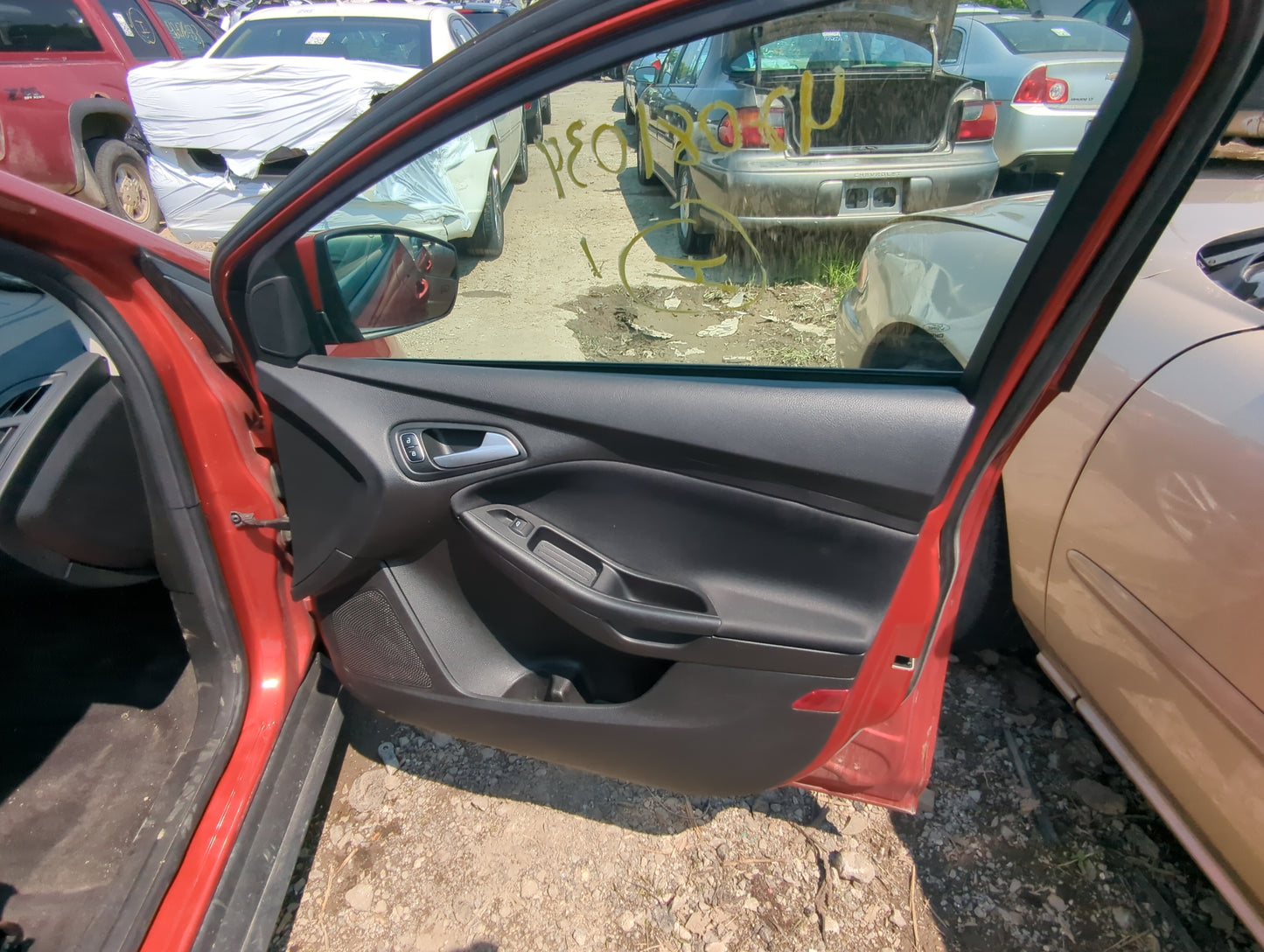 2018 Ford Focus Front Right Passenger Interior Door Panel Trim 1052564 - Oemusedautoparts1.com